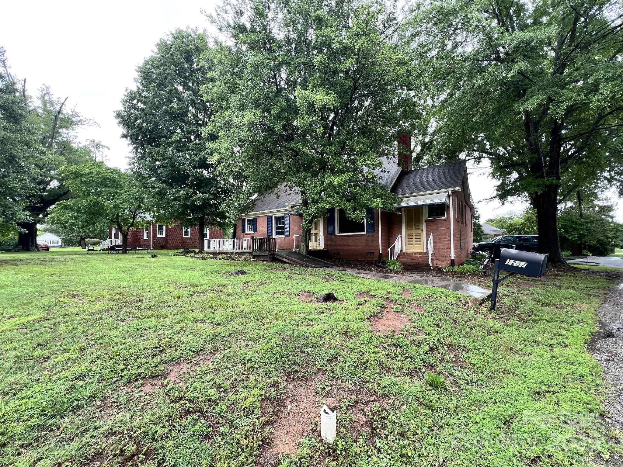 1287 Old Charlotte Road Property Photo 2