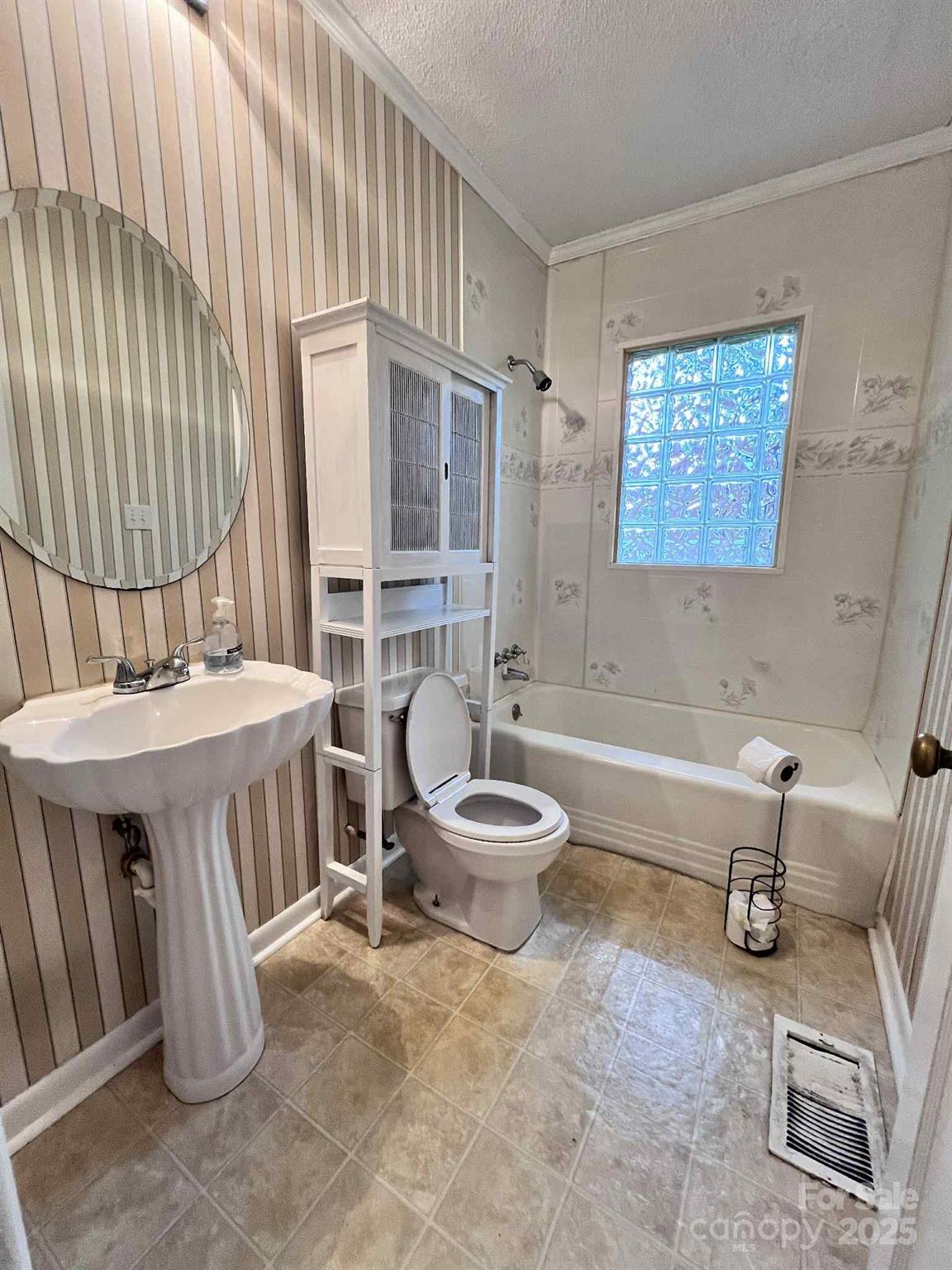 1287 Old Charlotte Road Property Photo 6