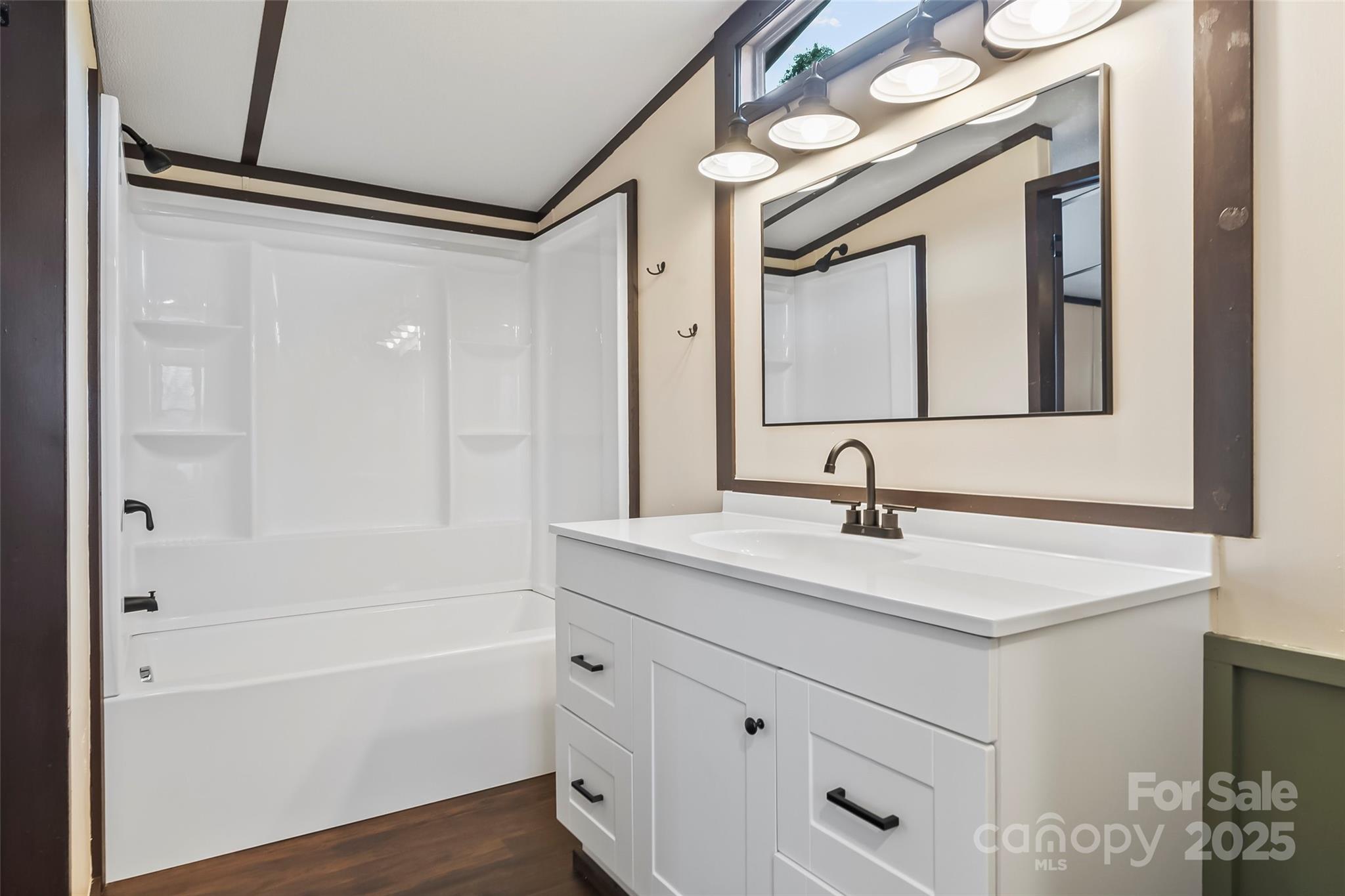 1712 Nc 126 Highway Property Photo 11