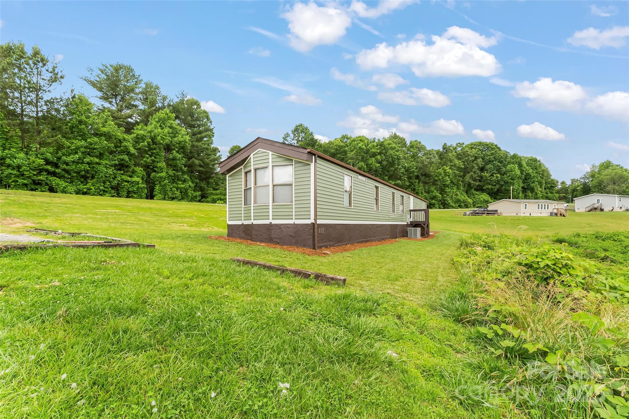 1712 Nc 126 Highway Property Photo 19