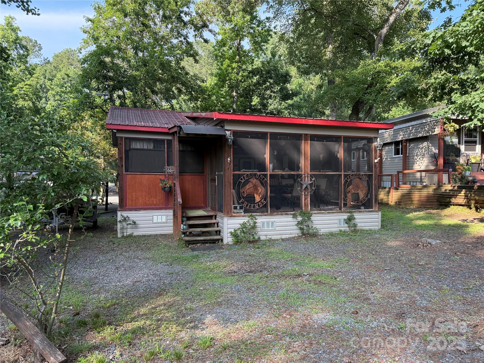 160/162 Arrowood Trail F28/F29 Property Photo 1