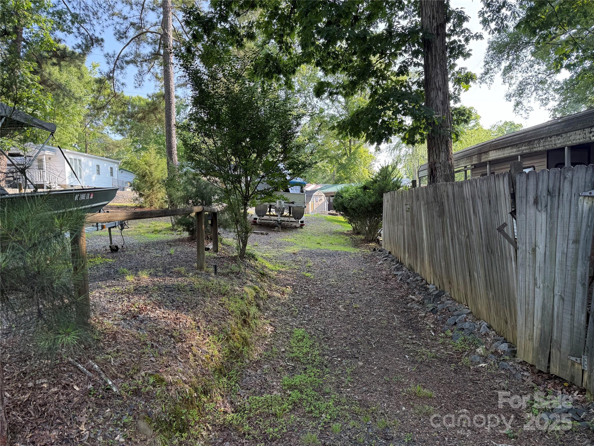 160/162 Arrowood Trail F28/f29 Property Photo 5