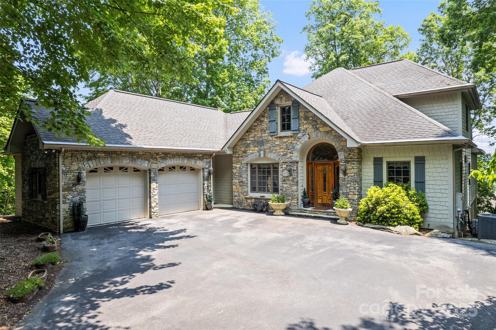 102 Coyote Ridge Property Photo