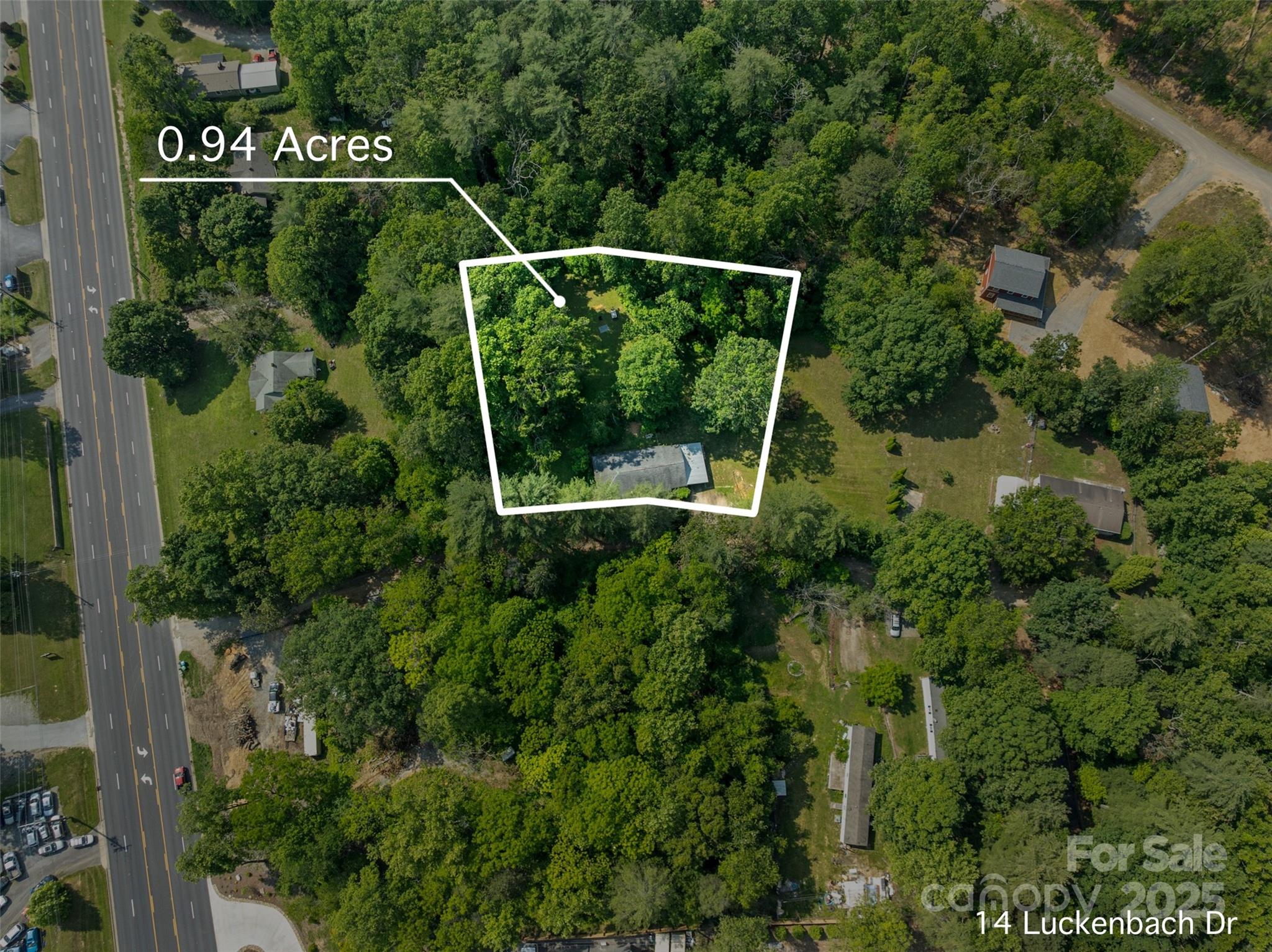 14 Luckenbach Drive Property Photo 3