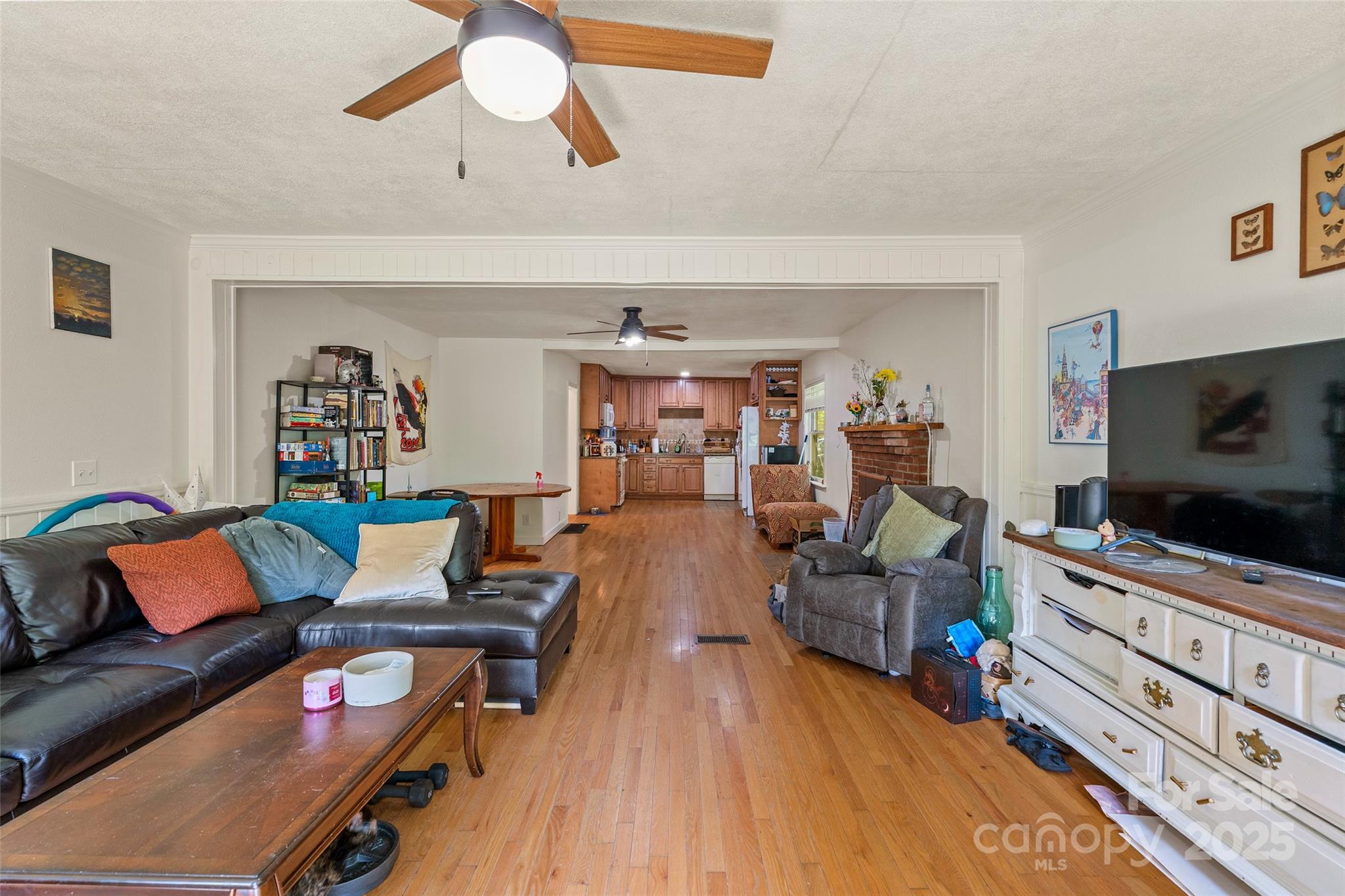 14 Luckenbach Drive Property Photo 9