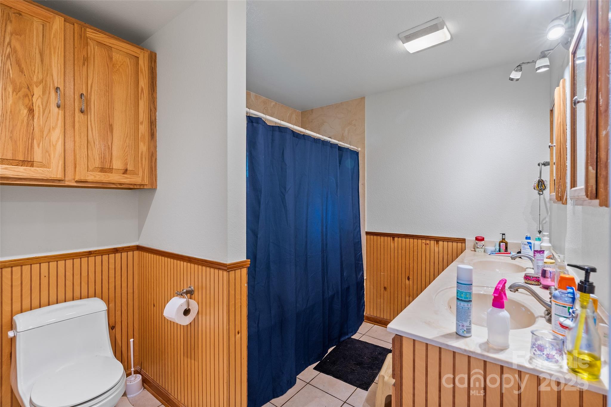 14 Luckenbach Drive Property Photo 11