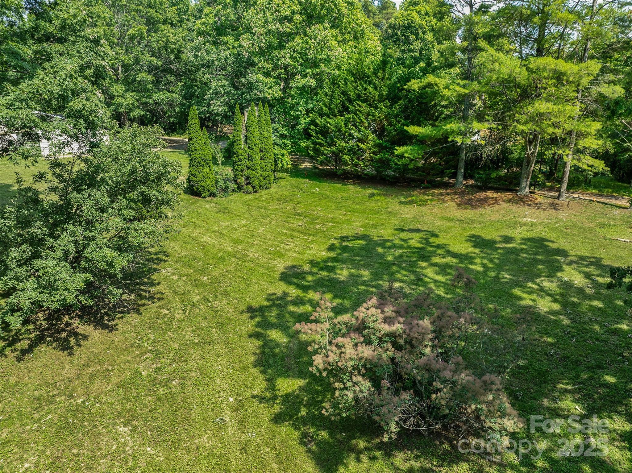 14 Luckenbach Drive Property Photo 28