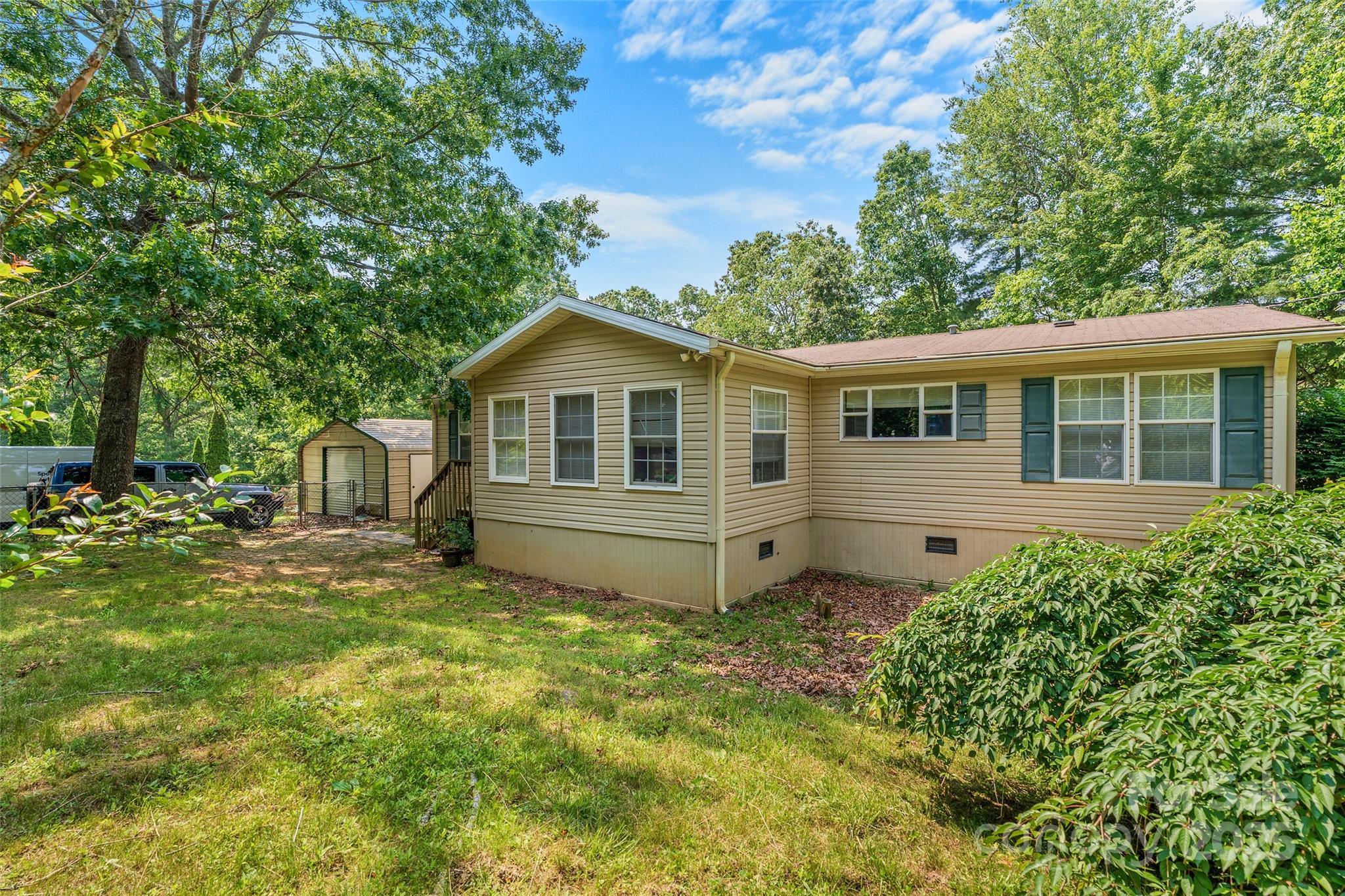 14 Luckenbach Drive Property Photo 32