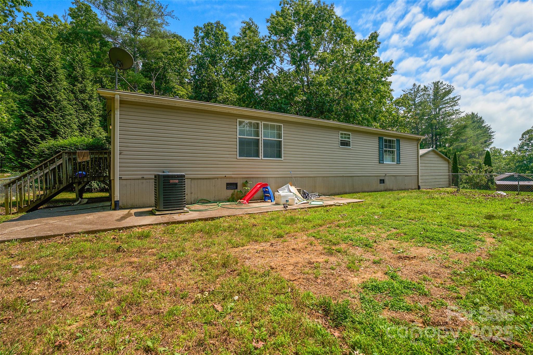 14 Luckenbach Drive Property Photo 44