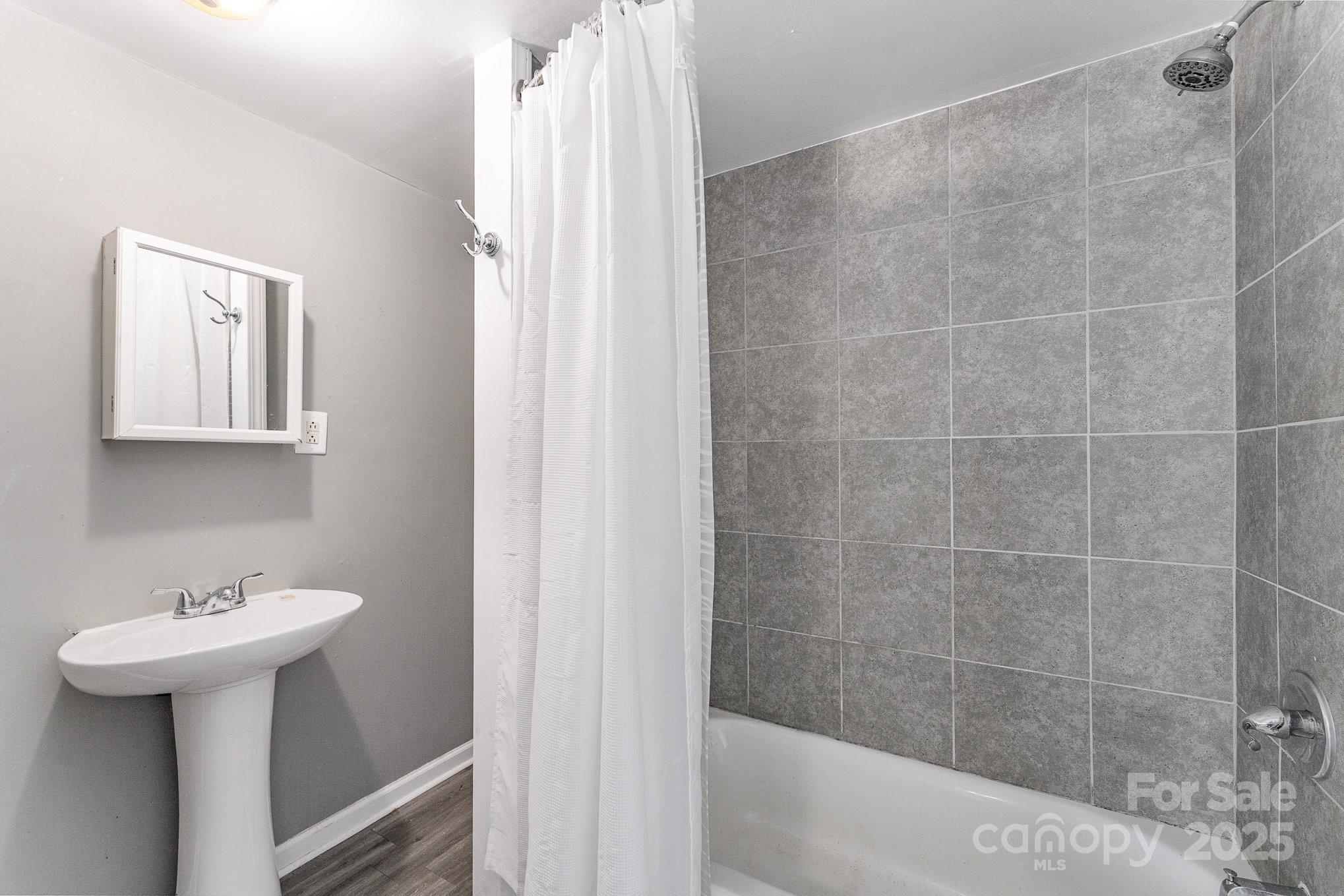 307 Elm Street Property Photo 15