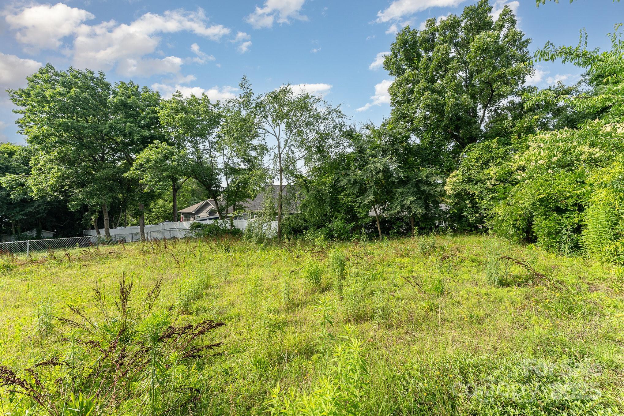 307 Elm Street Property Photo 22
