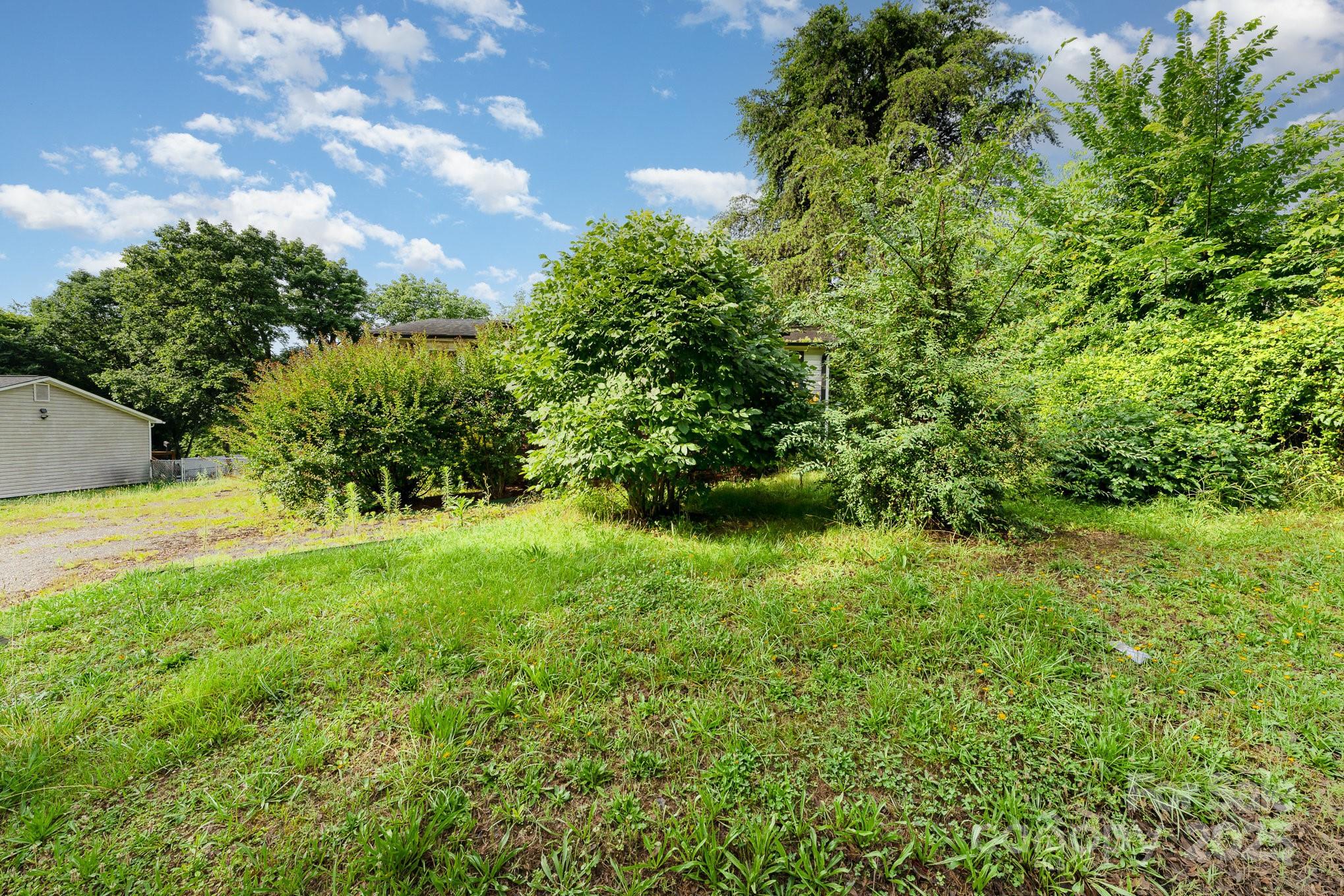 307 Elm Street Property Photo 25