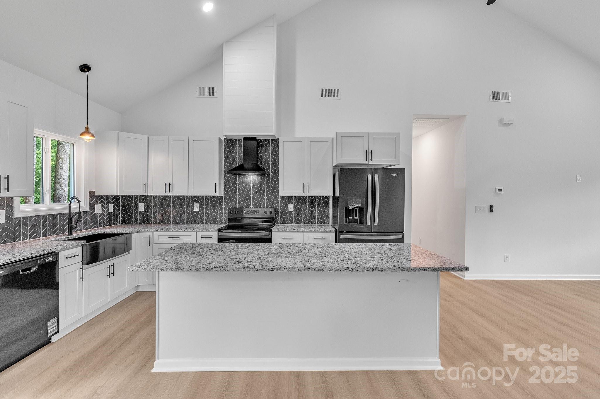 516 North Mulberry Street Property Photo 7