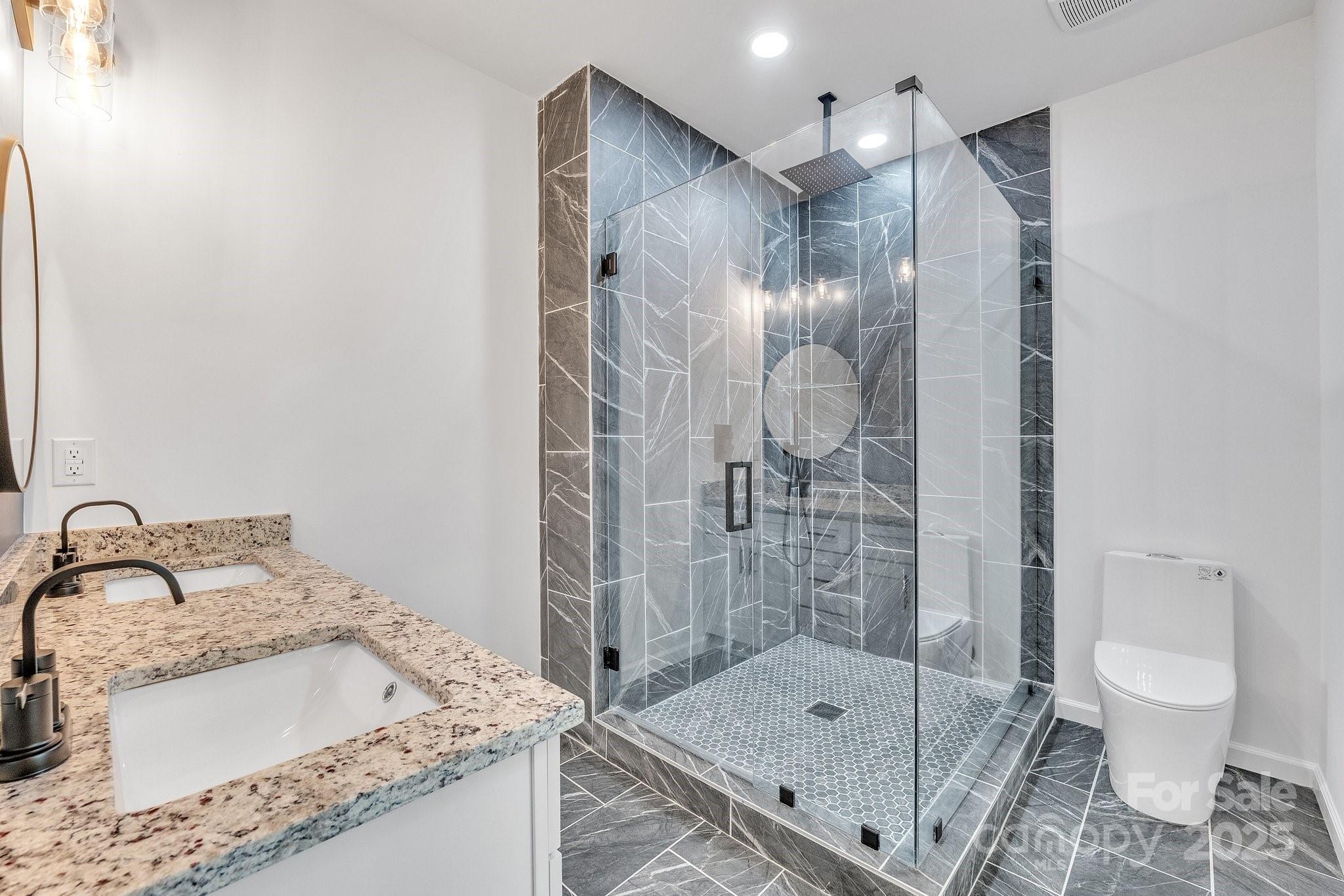 516 North Mulberry Street Property Photo 15