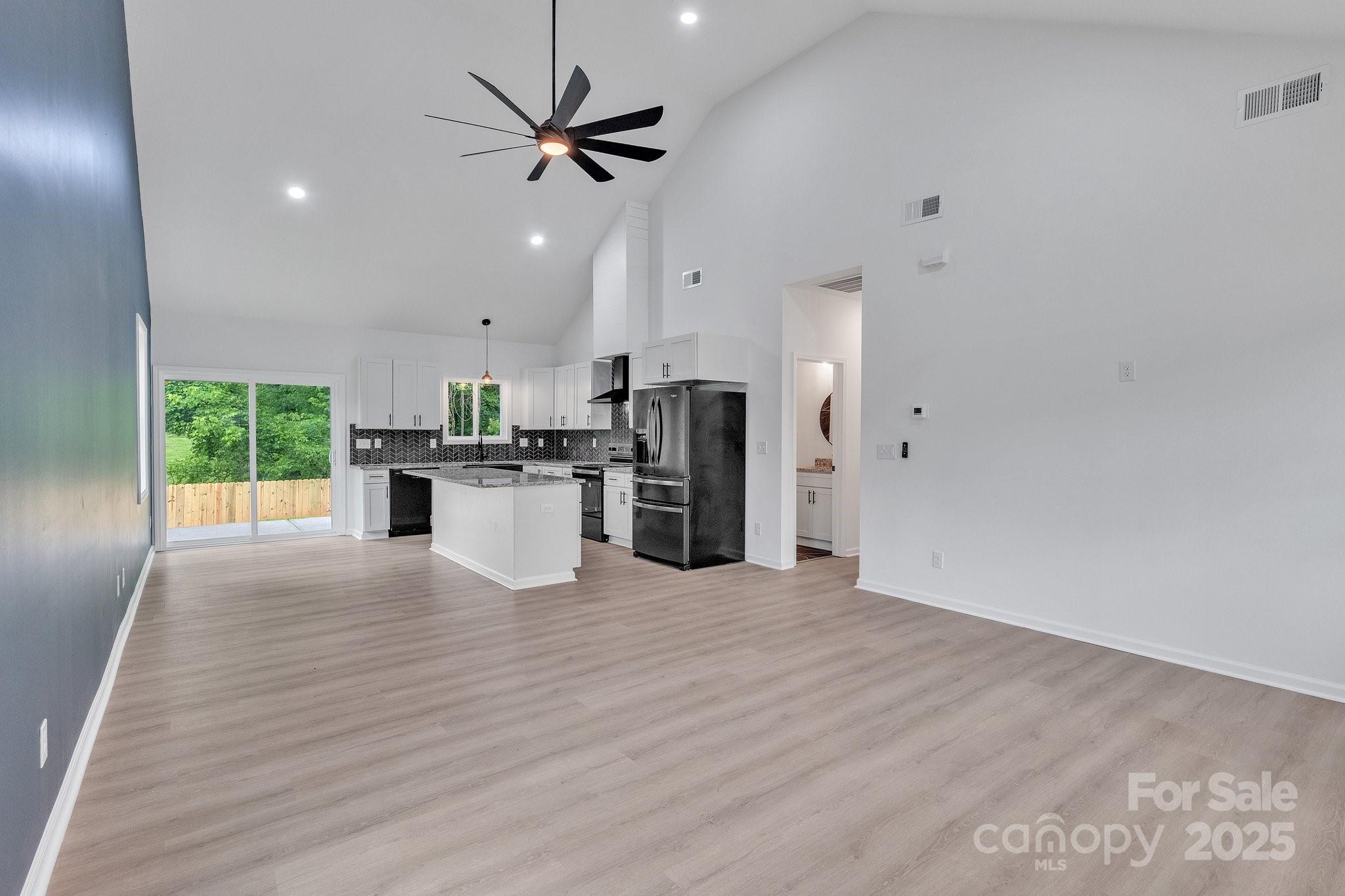 516 North Mulberry Street Property Photo 23