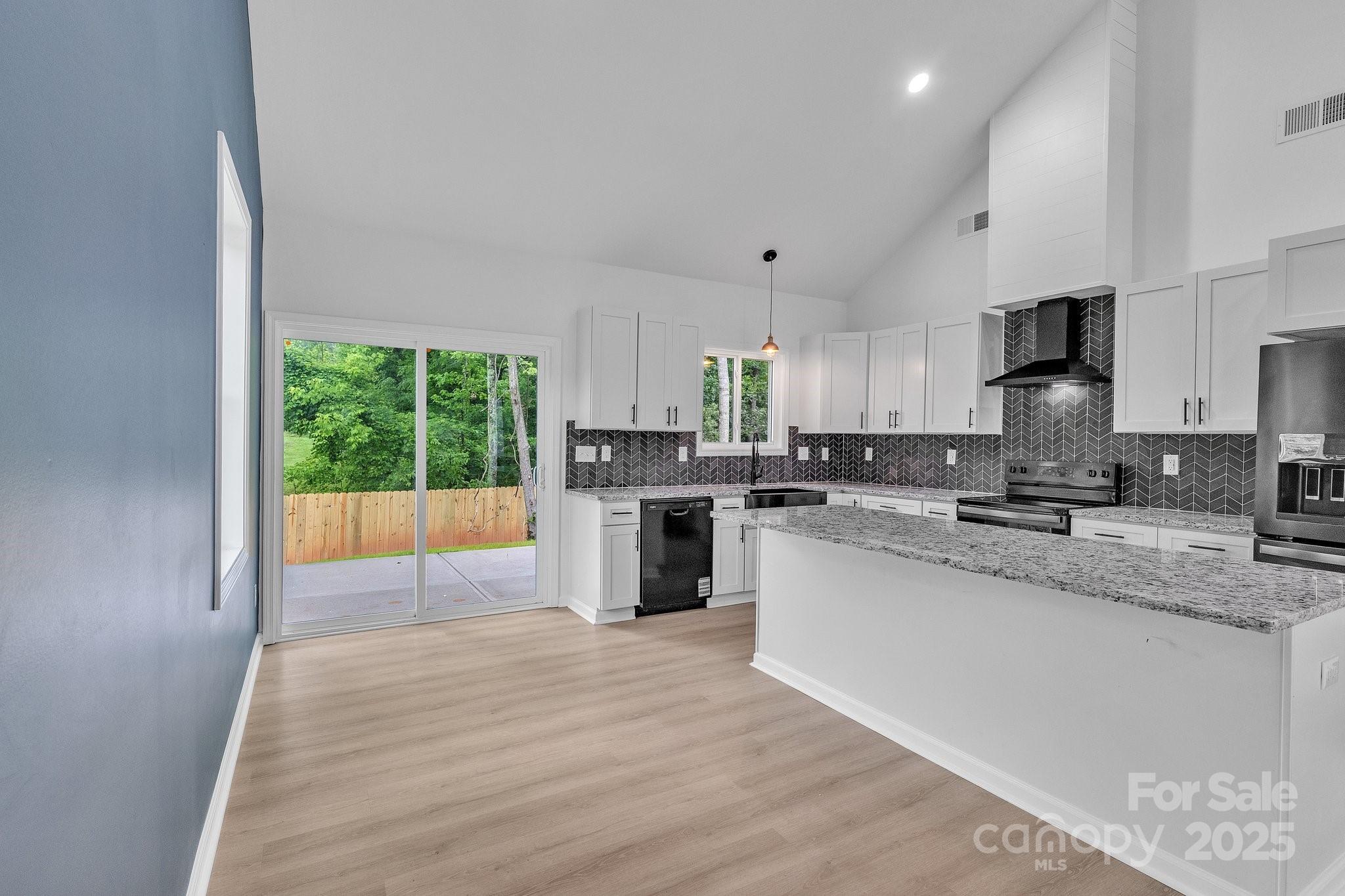 516 North Mulberry Street Property Photo 24