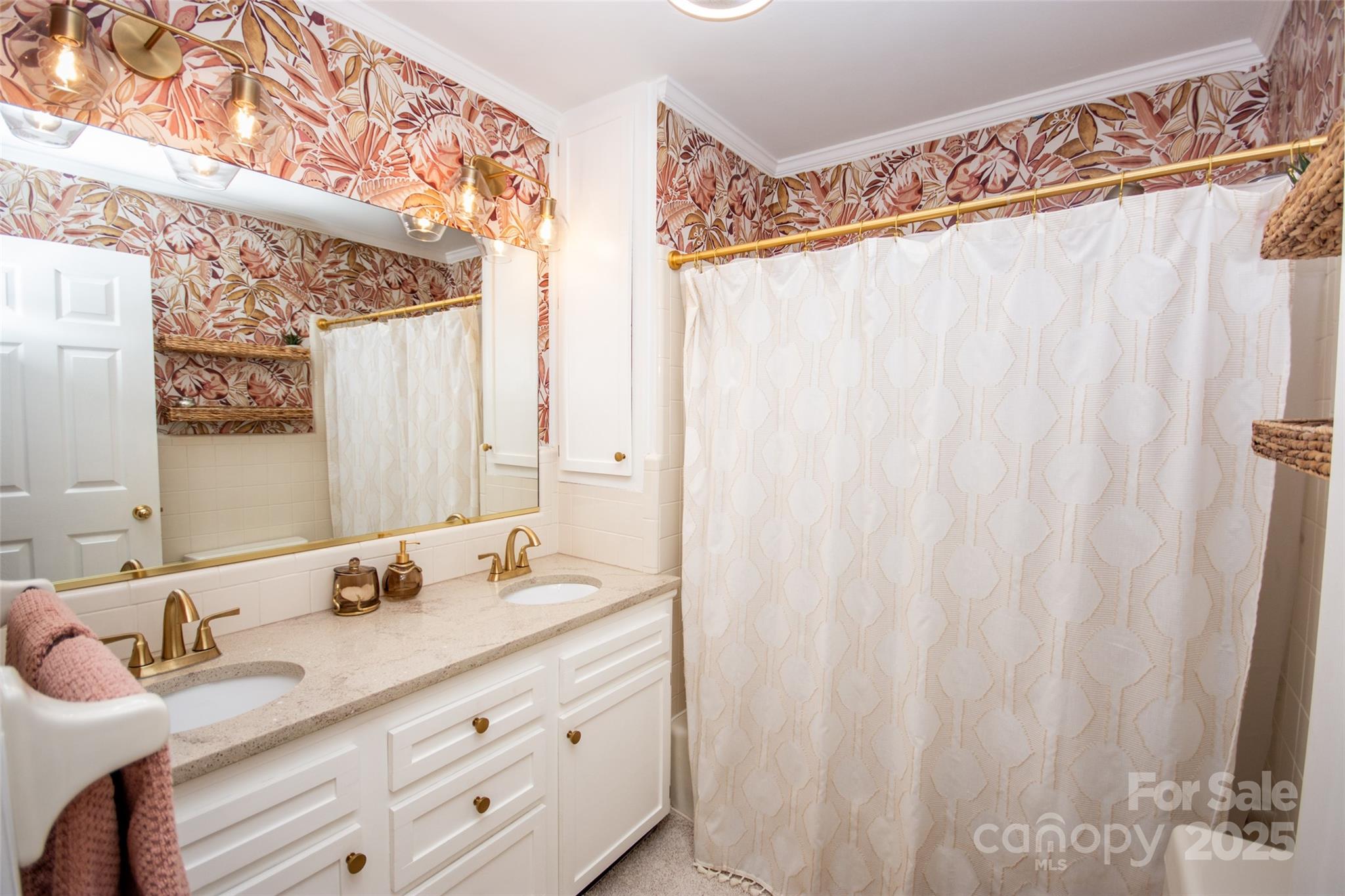 899 Wendover Road 29 Property Photo 15