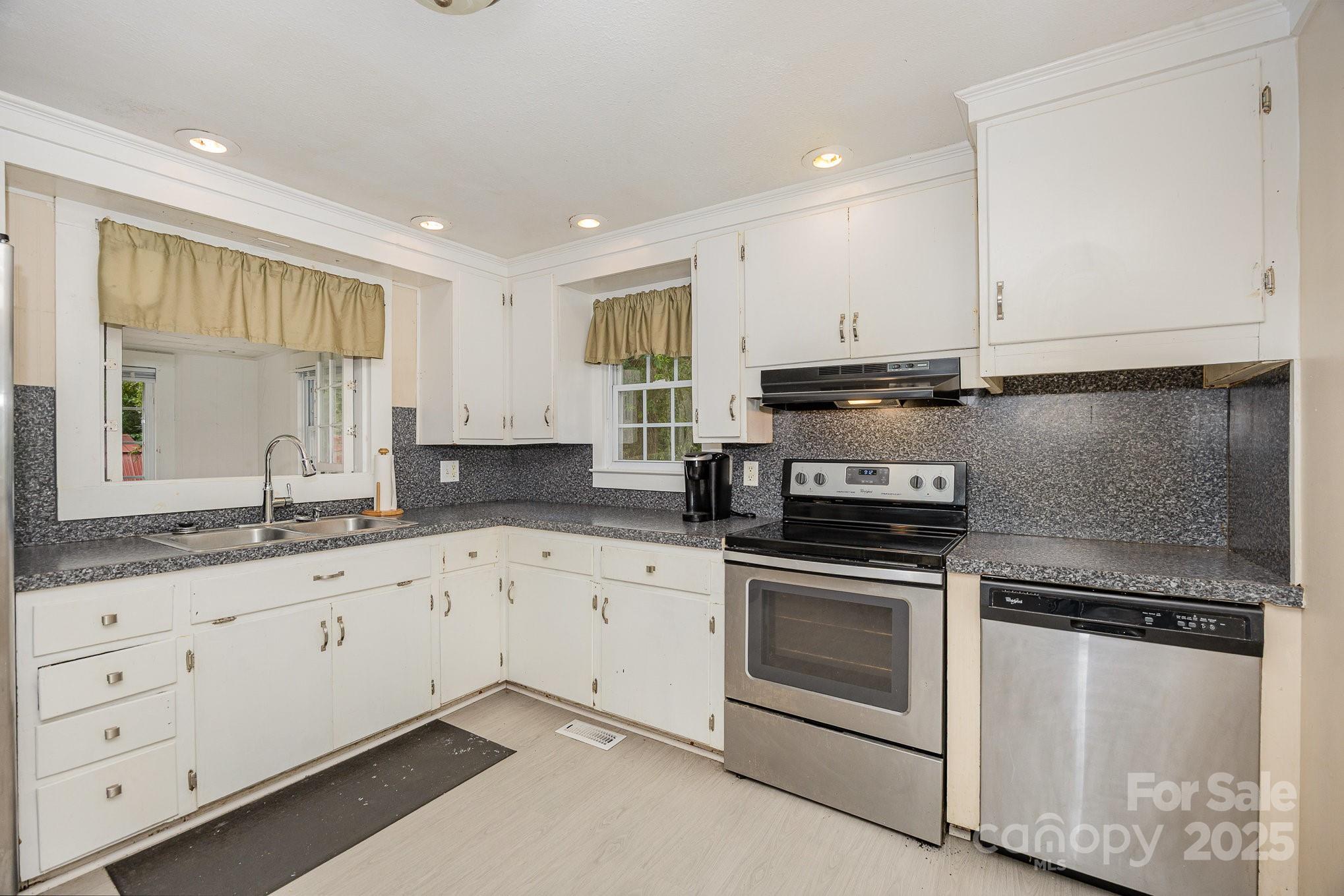 158 John Crotts Road Property Photo 10