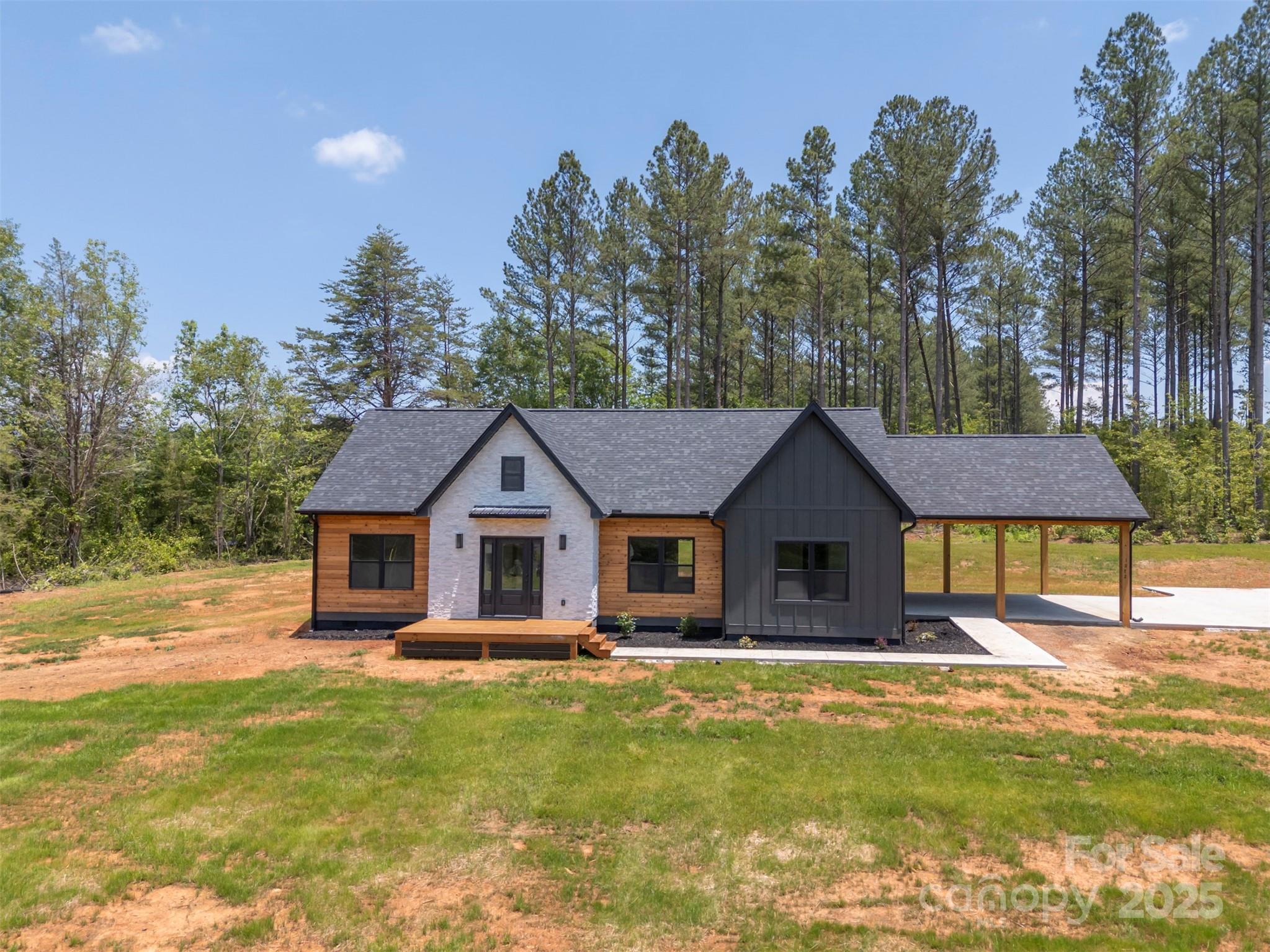 1872 Piney Mountain Church Road Property Photo 3