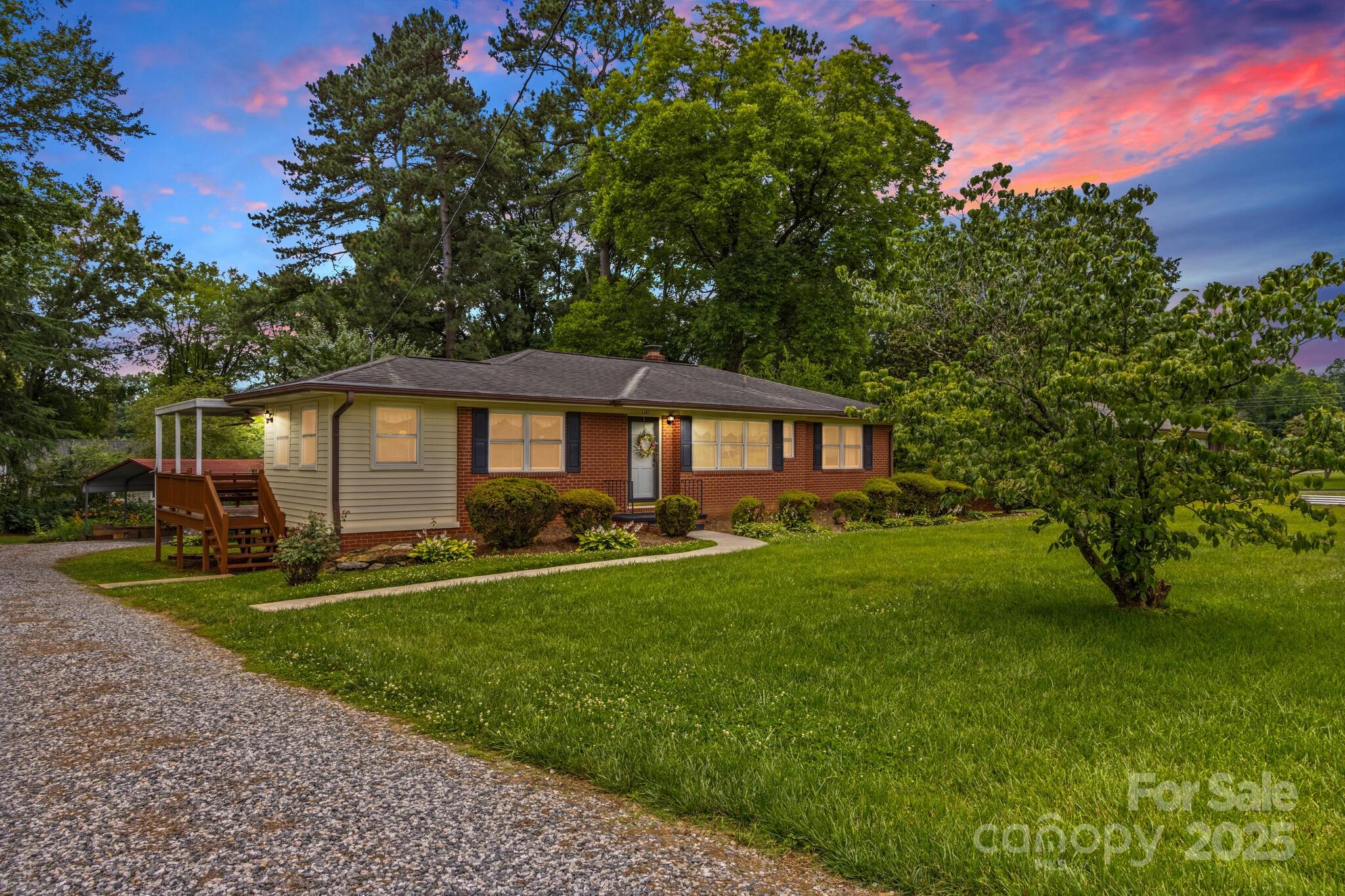 1321 Arbor Drive Property Photo 1