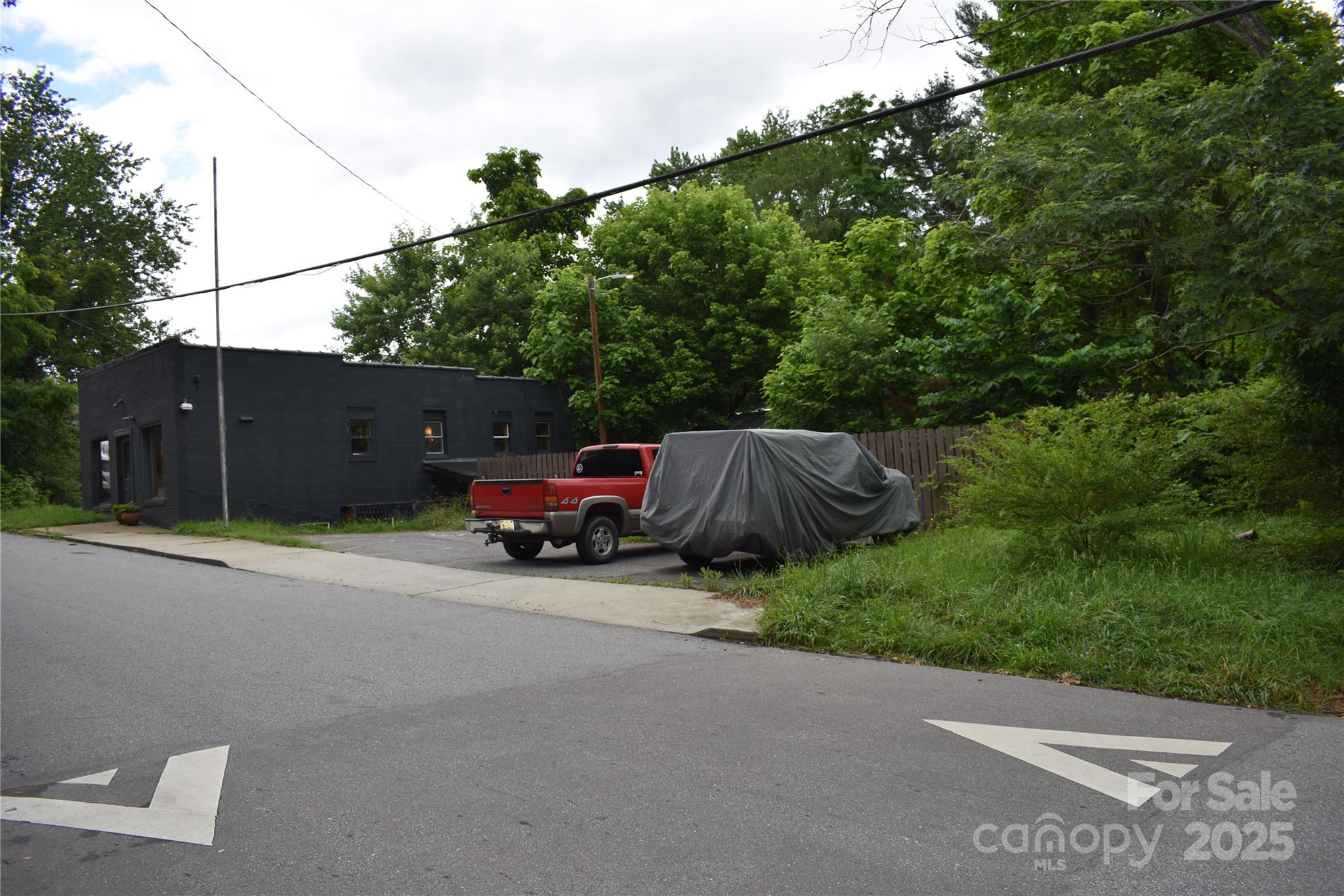 16 Allen Street Property Photo 2