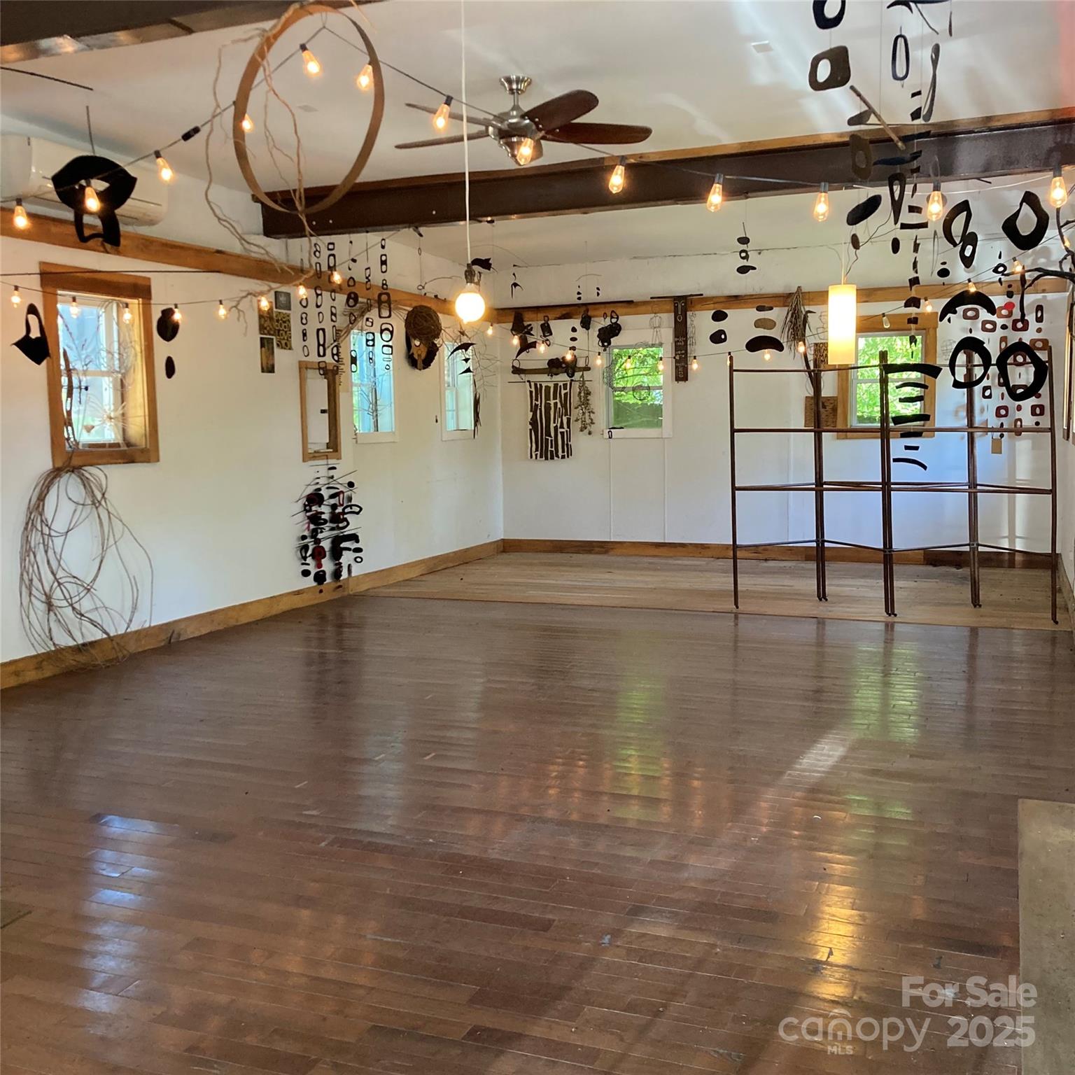 16 Allen Street Property Photo 7