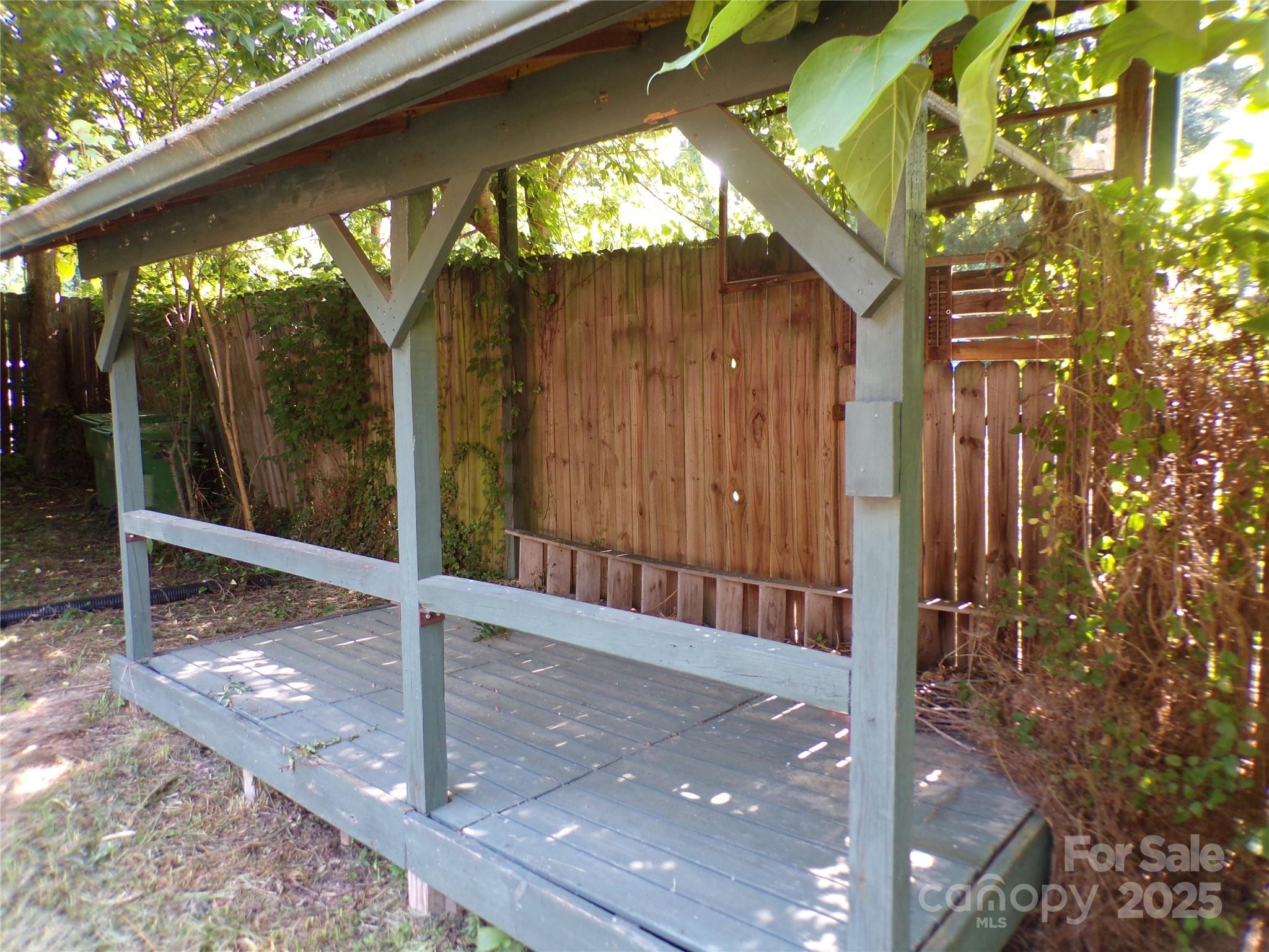 16 Allen Street Property Photo 14