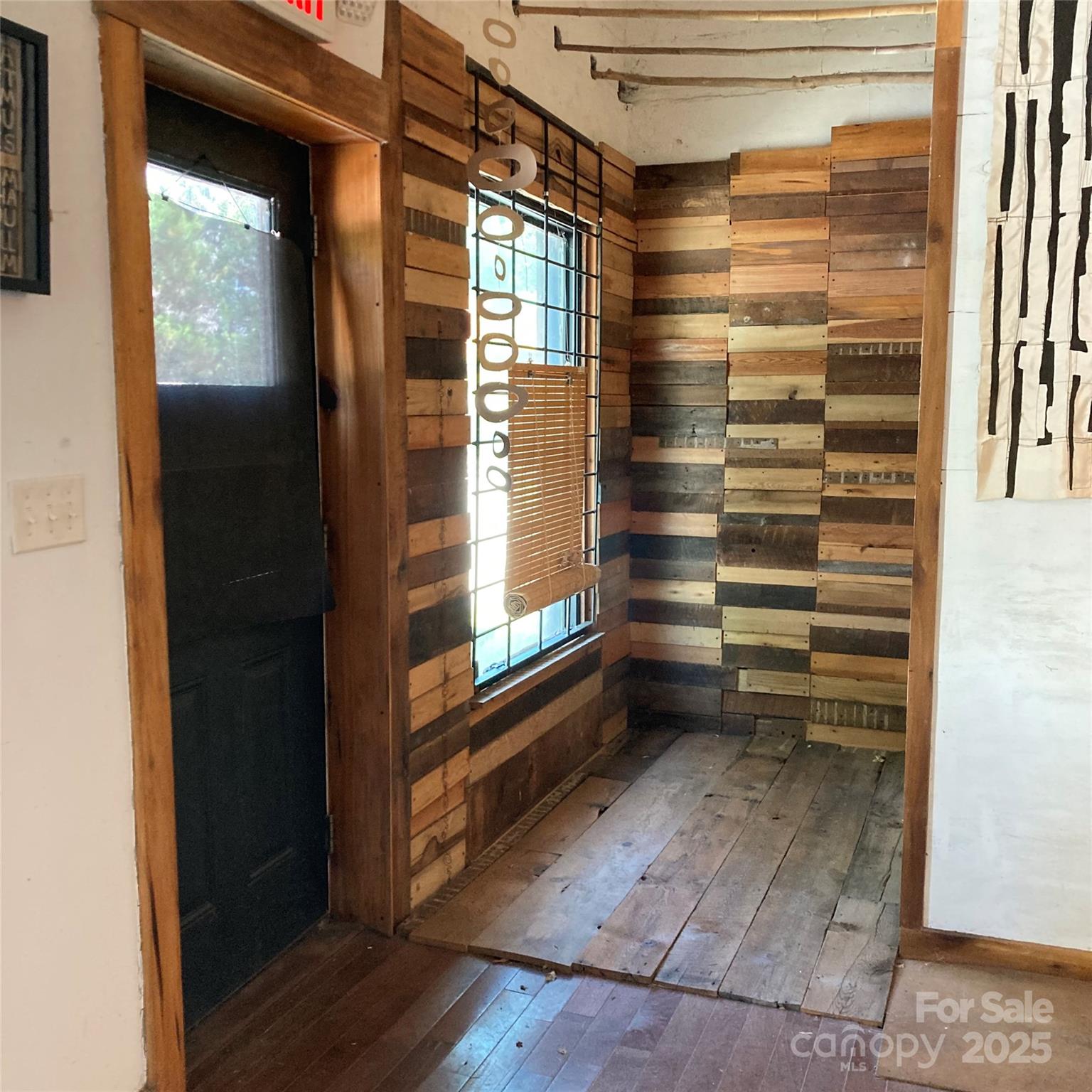 16 Allen Street Property Photo 25