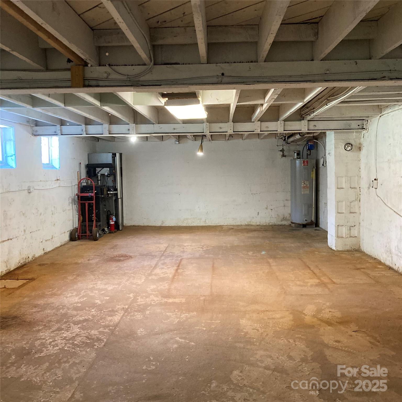 16 Allen Street Property Photo 37