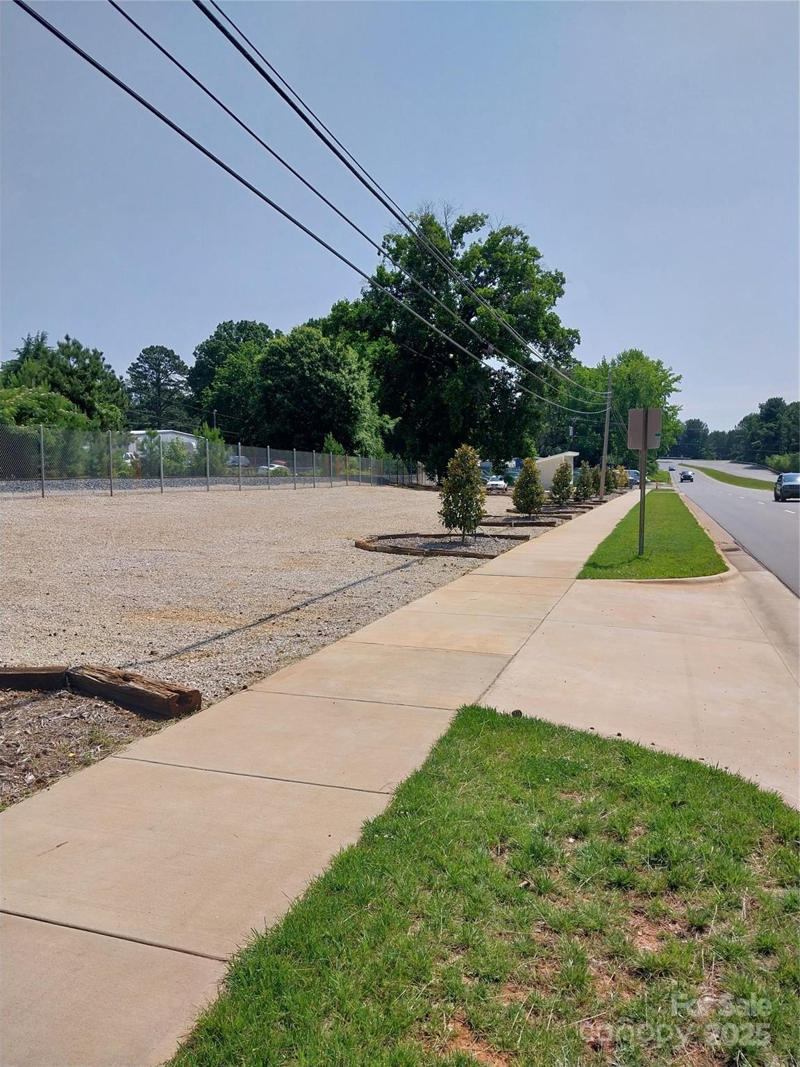 10525 Albemarle Road Property Photo 3
