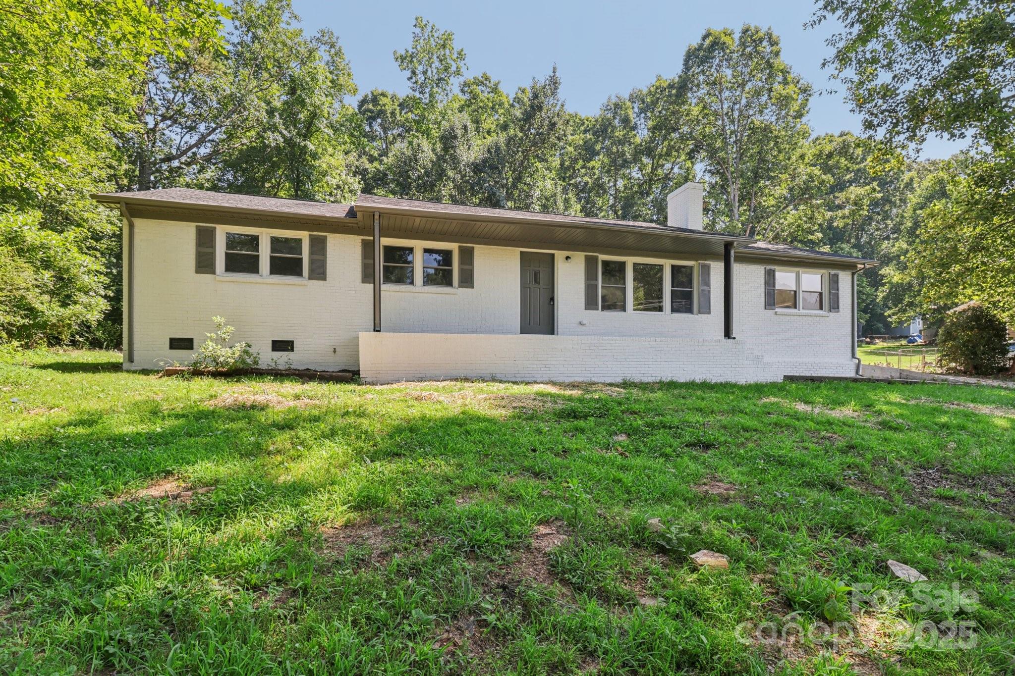 848 Ike Lynch Road Property Photo 2