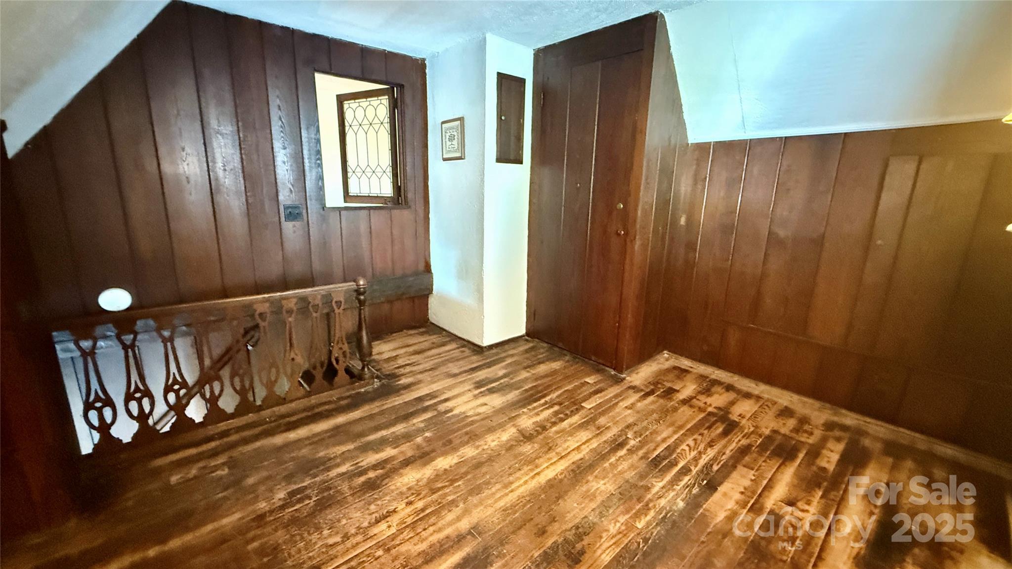 43 E Howard Street Property Photo 18