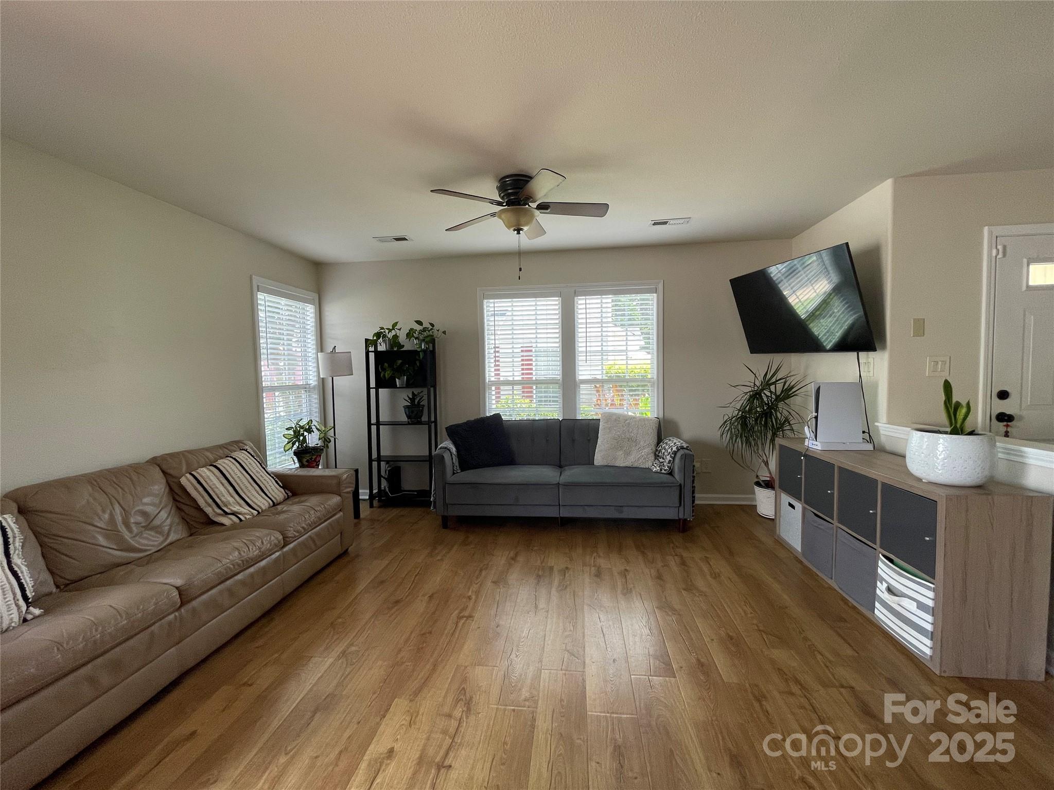 1177 Triece Lane Property Photo 3