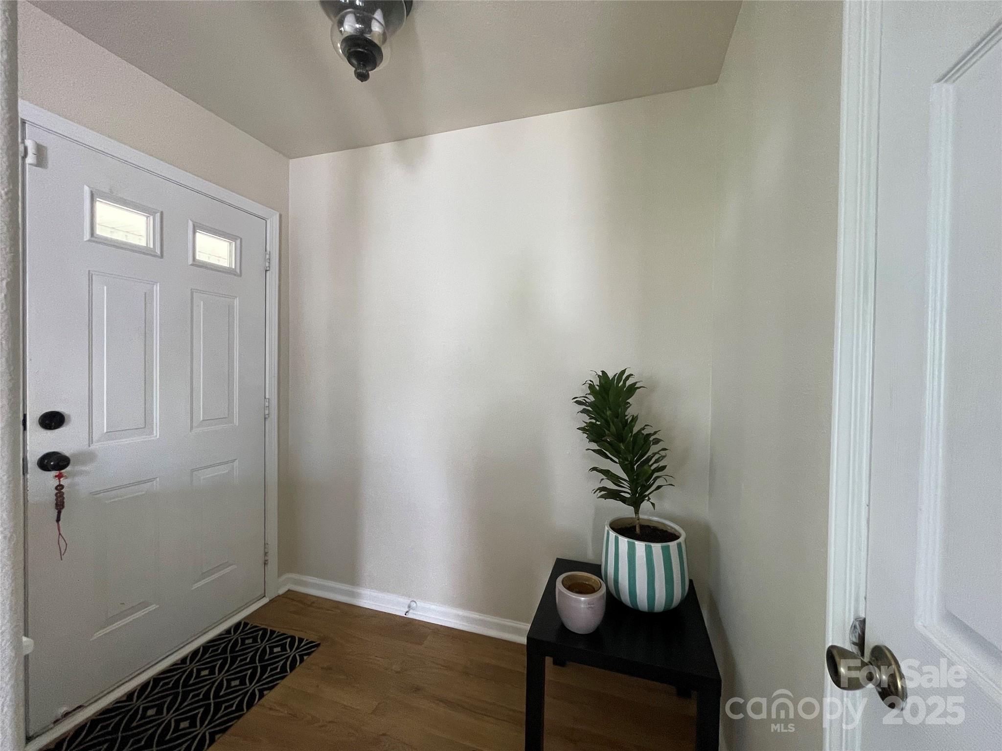 1177 Triece Lane Property Photo 12