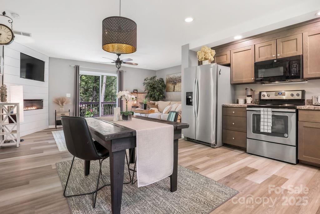 57 Fair Hollow Lane Property Photo 10