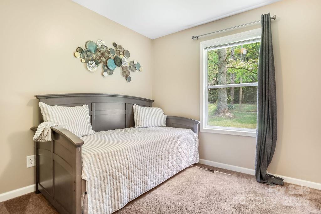 57 Fair Hollow Lane Property Photo 18