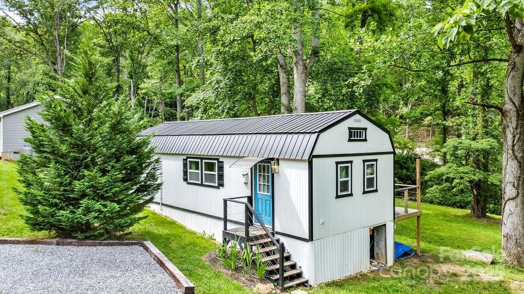 57 Fair Hollow Lane Property Photo 24