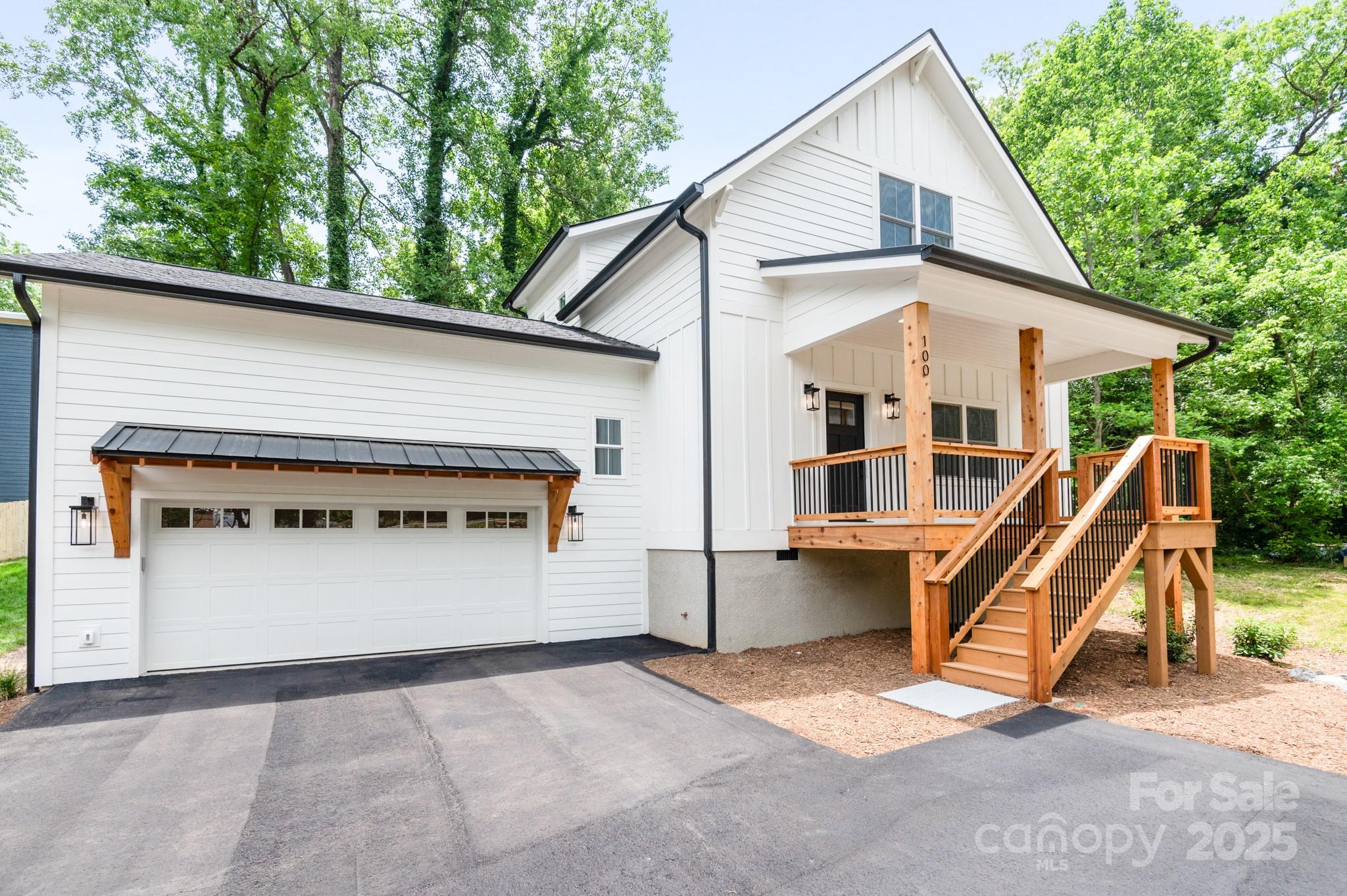 100 Craggy Avenue Property Photo 1