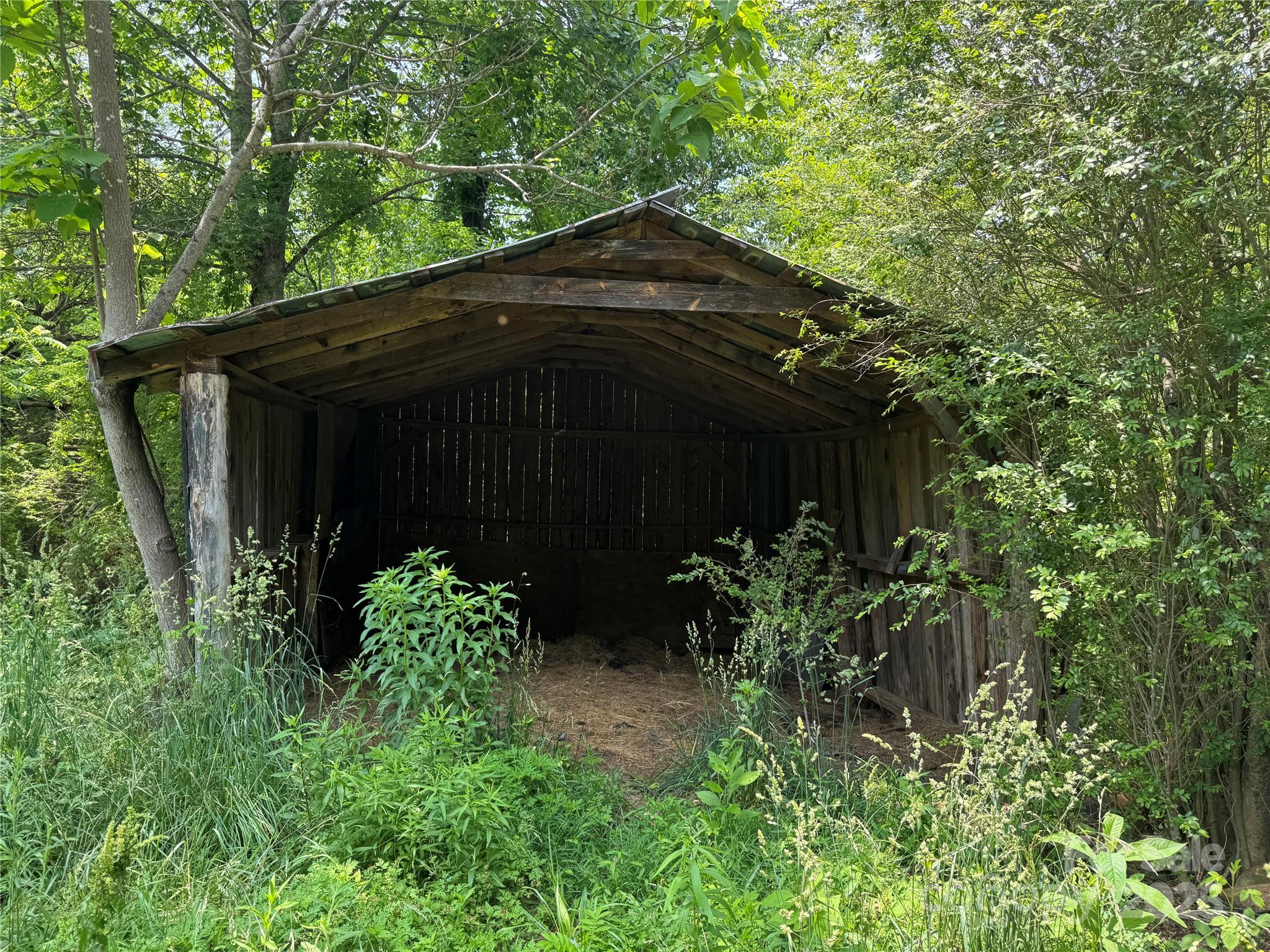 187 Hodges Creek Road Property Photo 16