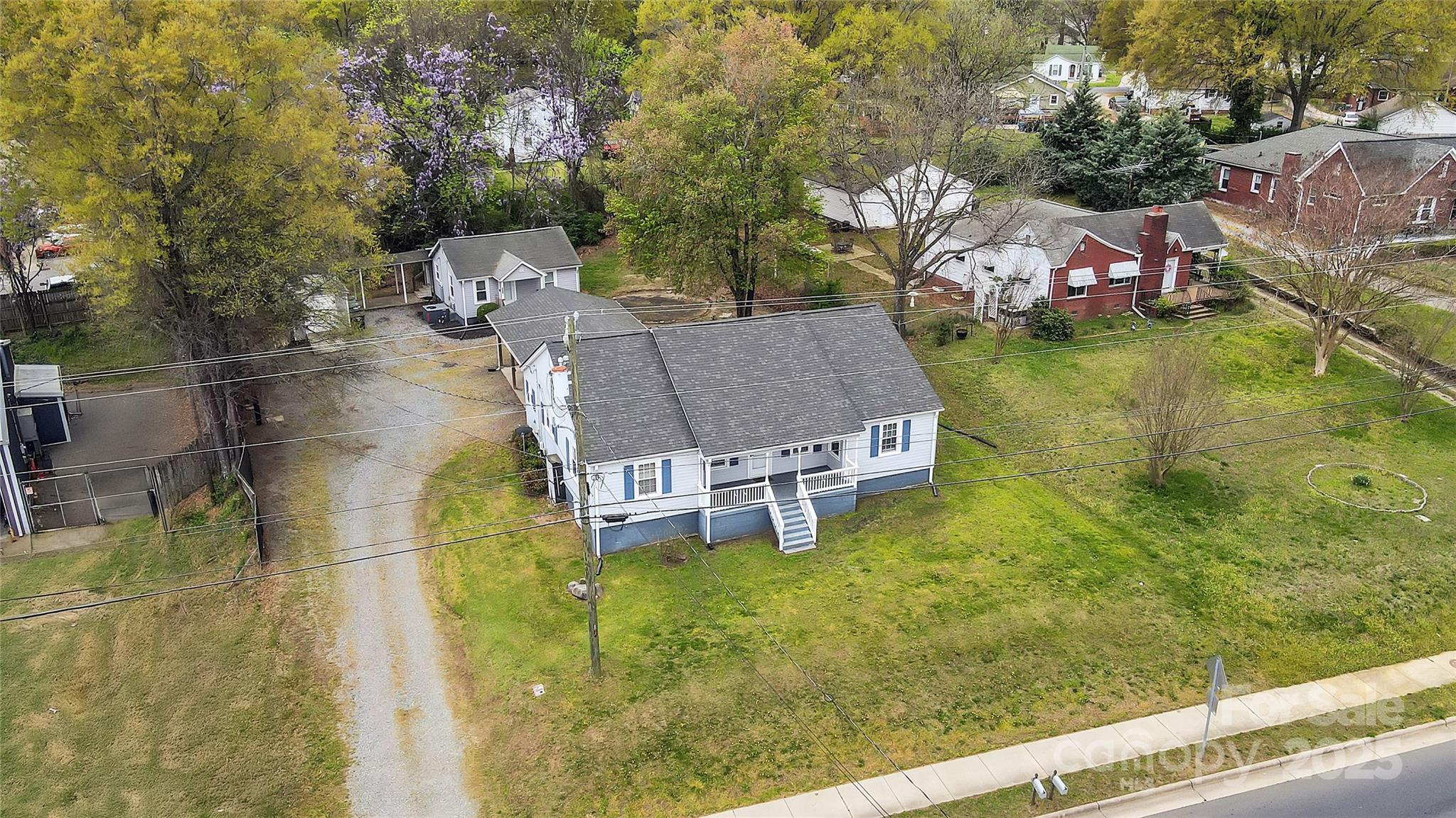 2420 Kannapolis Highway Property Photo 1