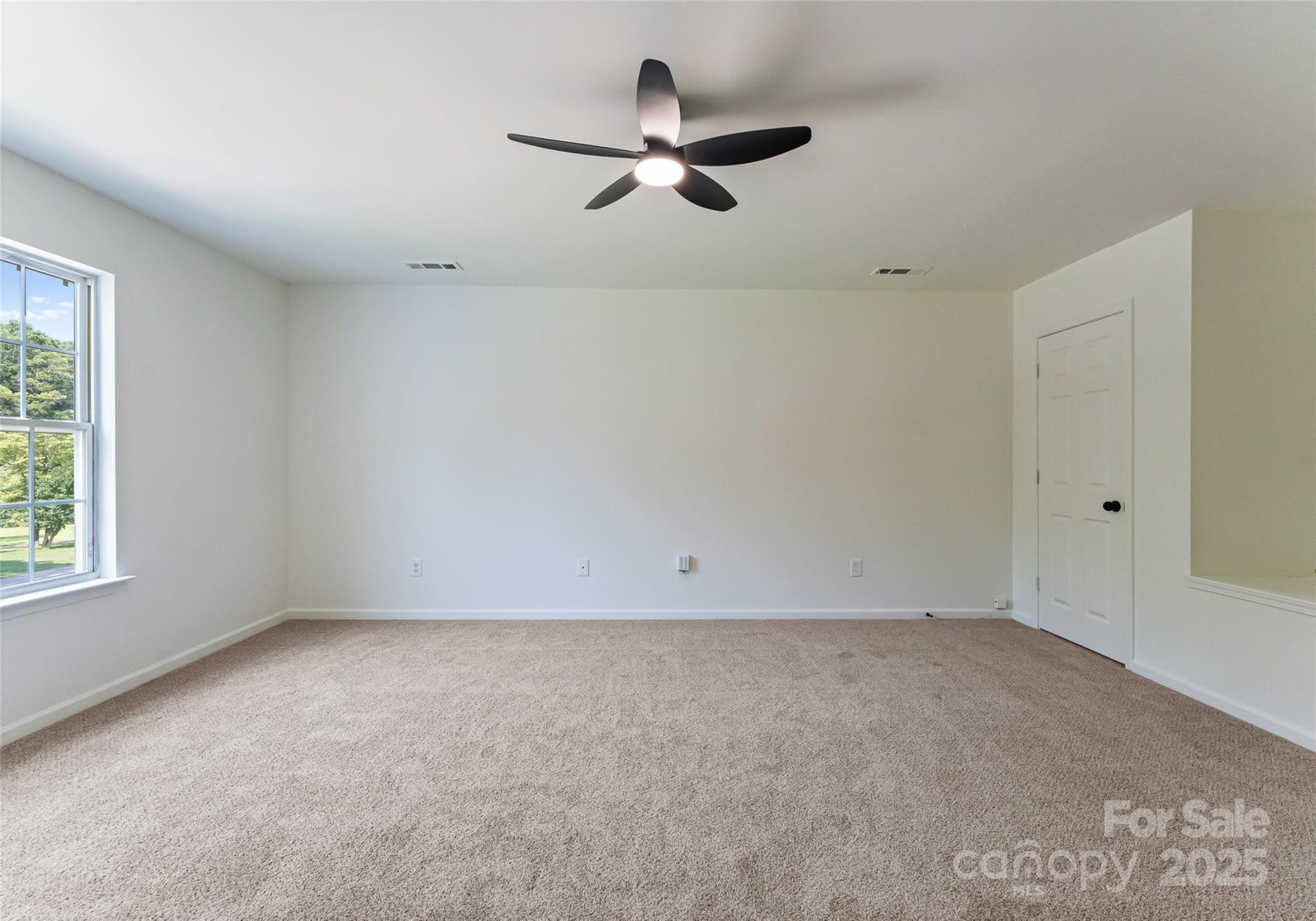 5229 Tarrywood Lane Property Photo 11