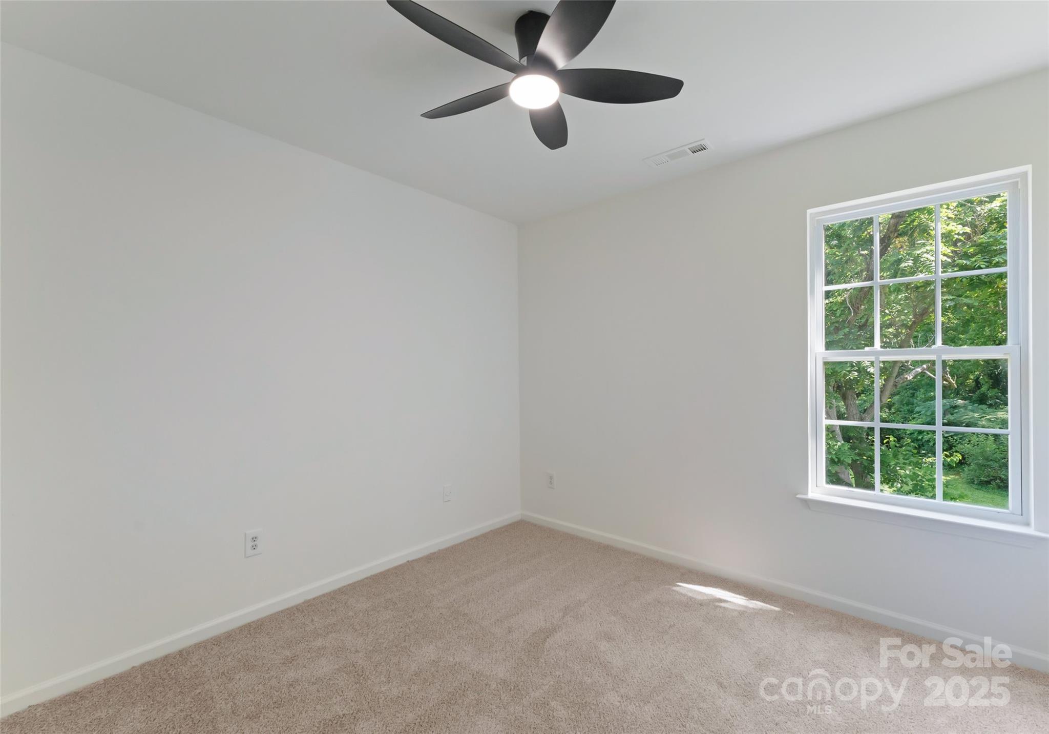 5229 Tarrywood Lane Property Photo 14