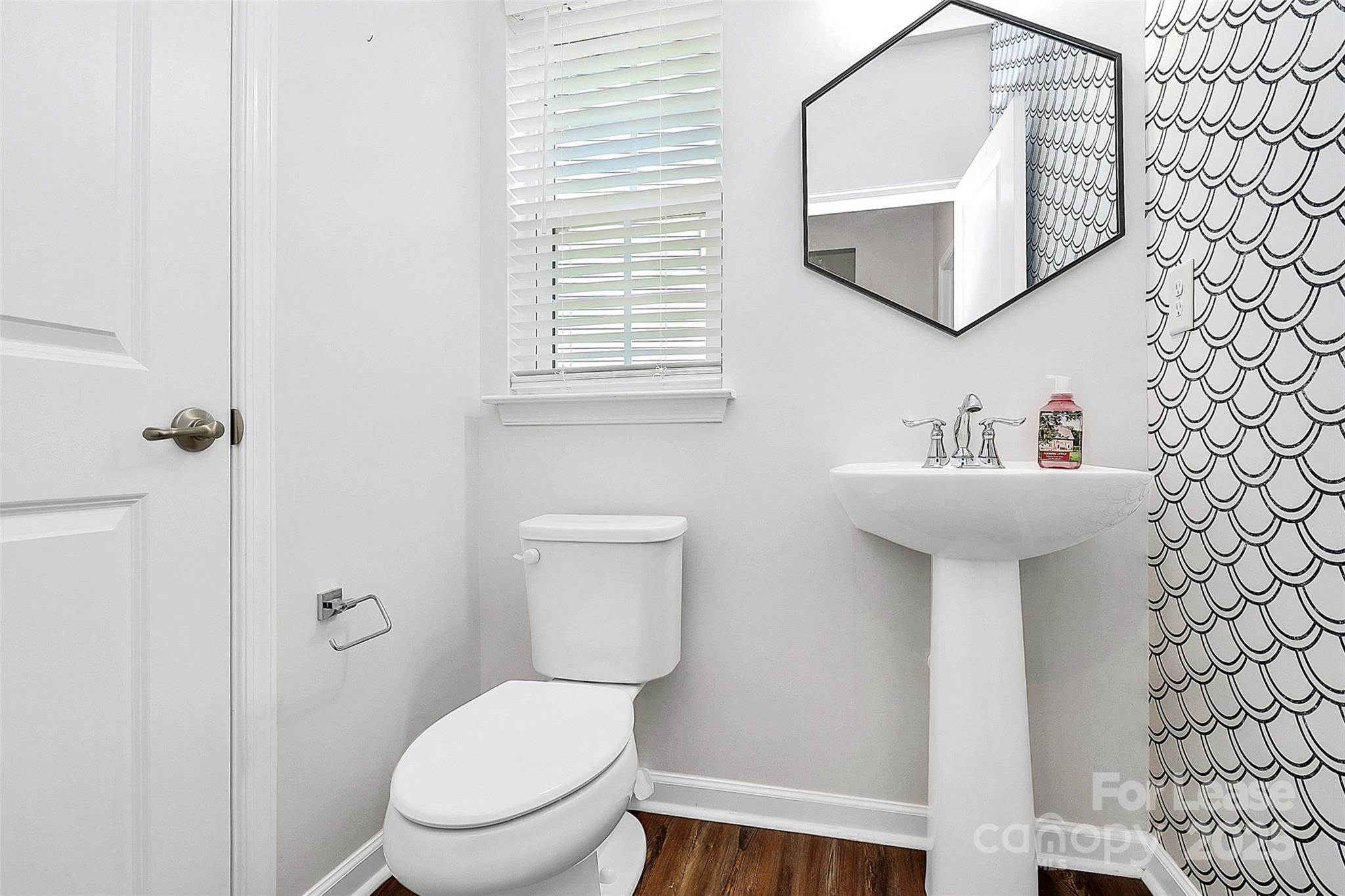 2018 Sewall Avenue Property Photo 17