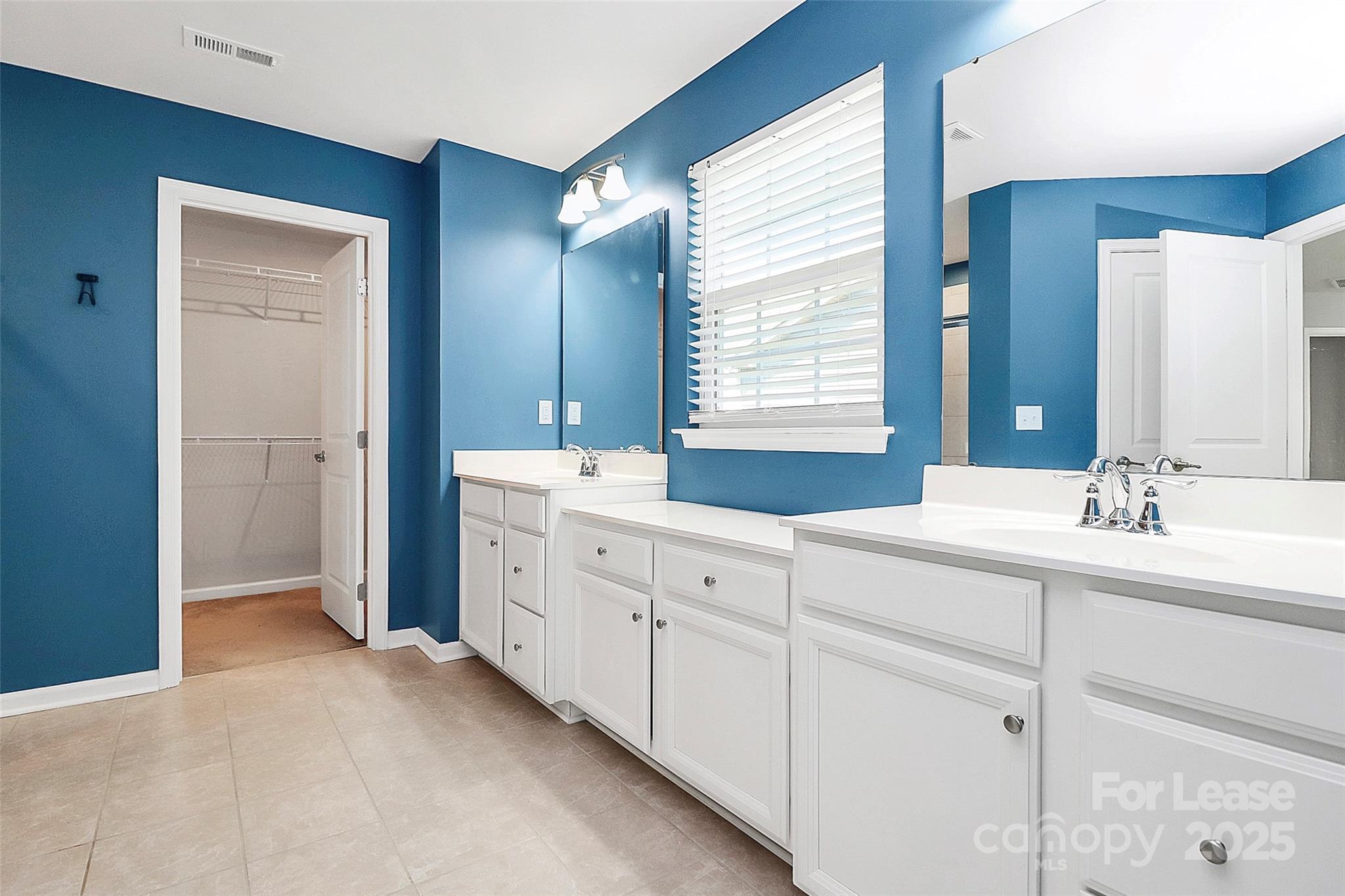 2018 Sewall Avenue Property Photo 29