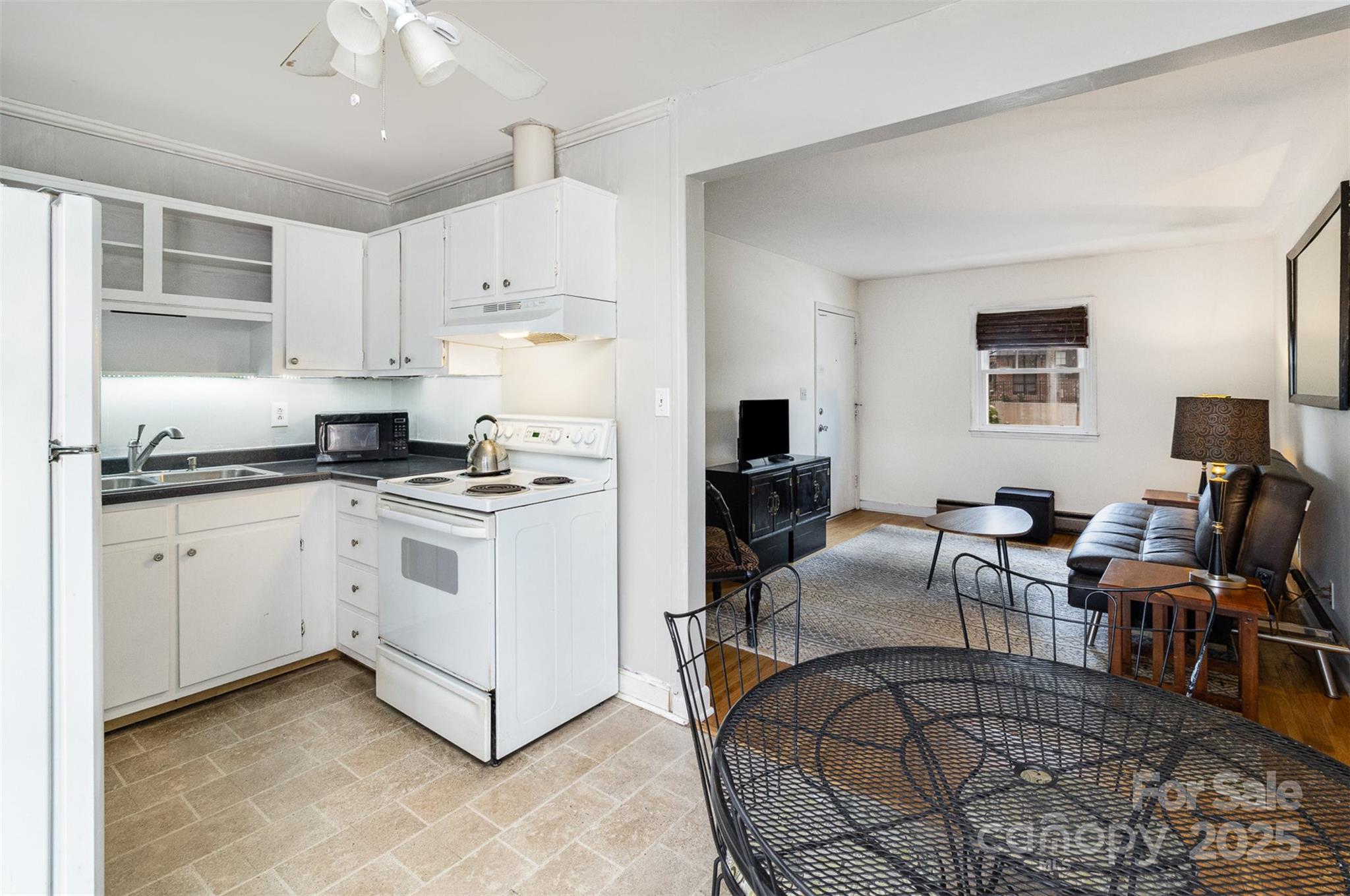 2607 Vail Avenue Property Photo 9