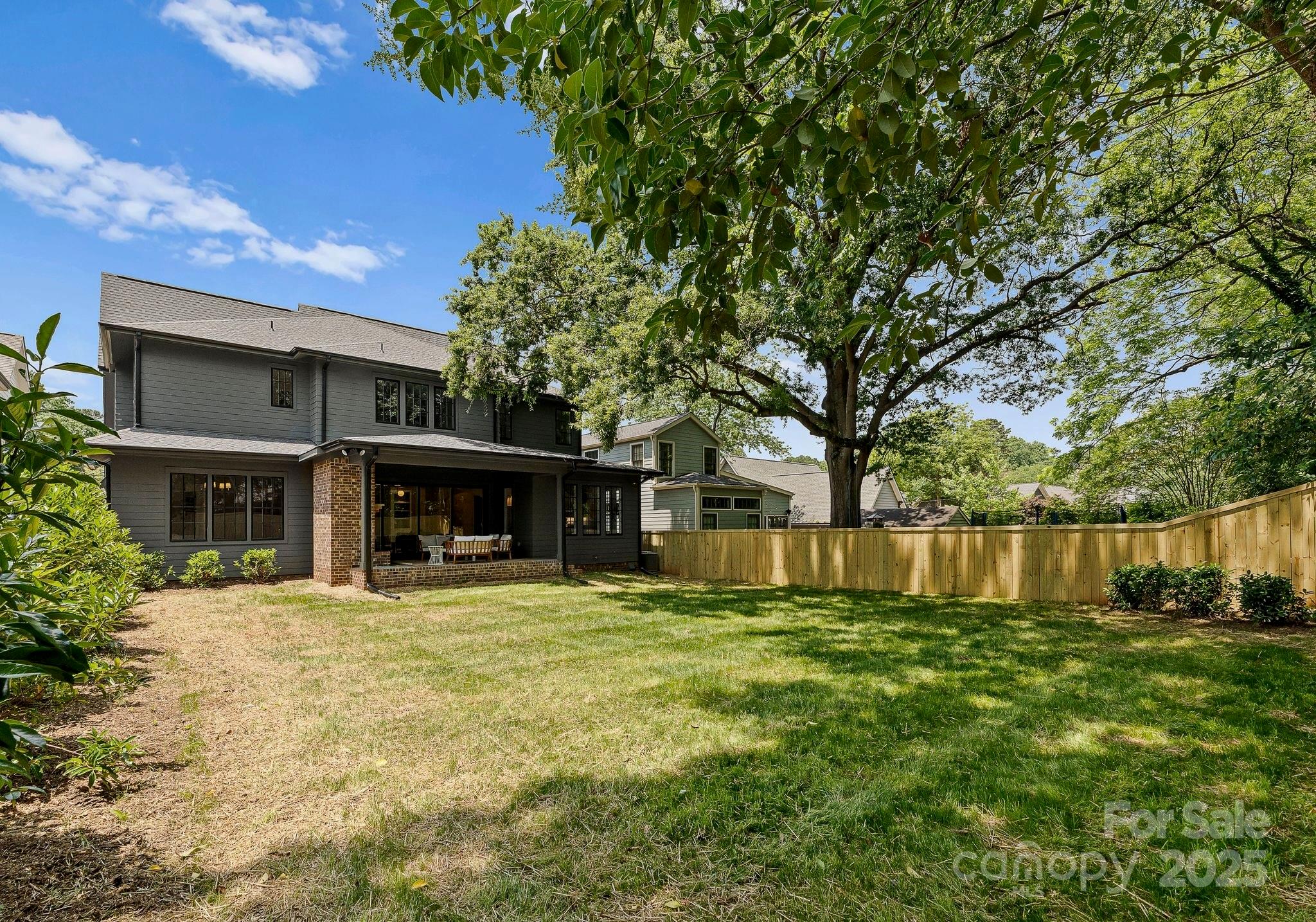 2921 Windsor Avenue Property Photo 36