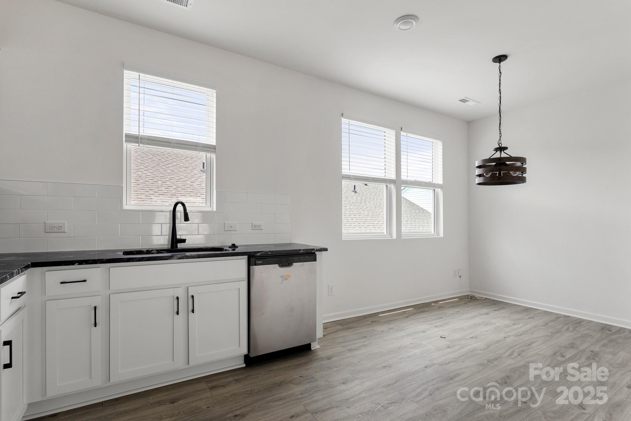 15034 Scoter Street Property Photo 10