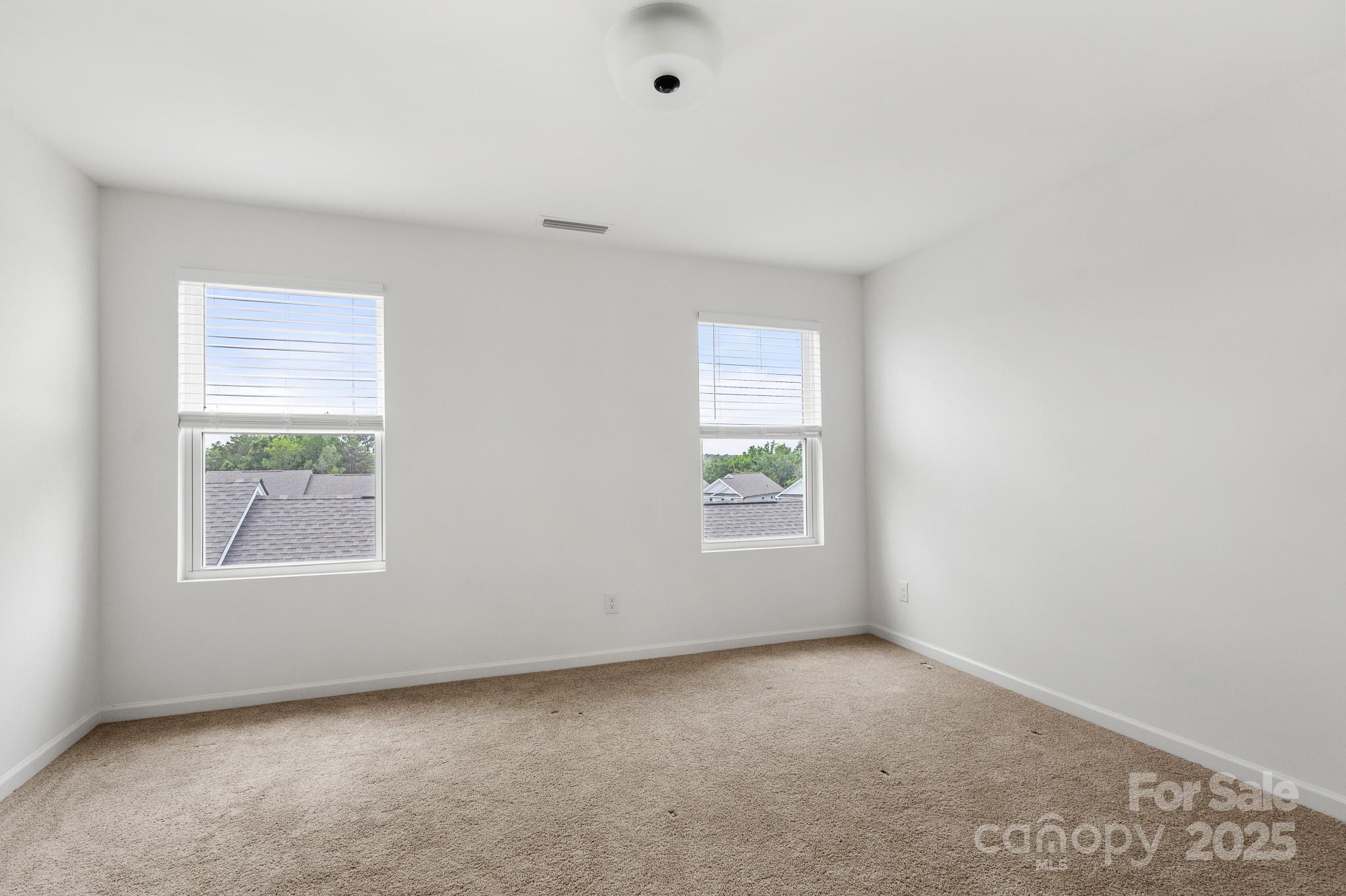 15034 Scoter Street Property Photo 16