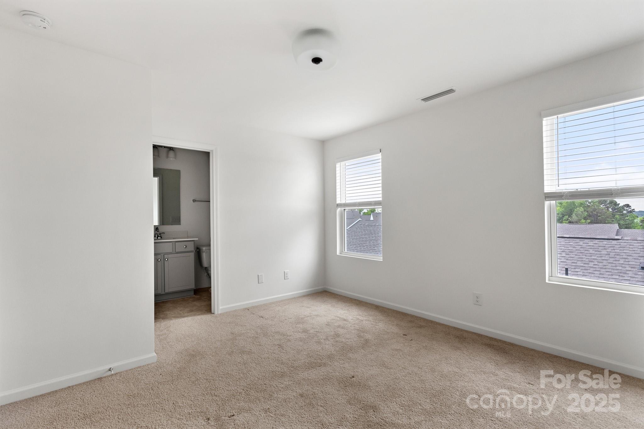 15034 Scoter Street Property Photo 17