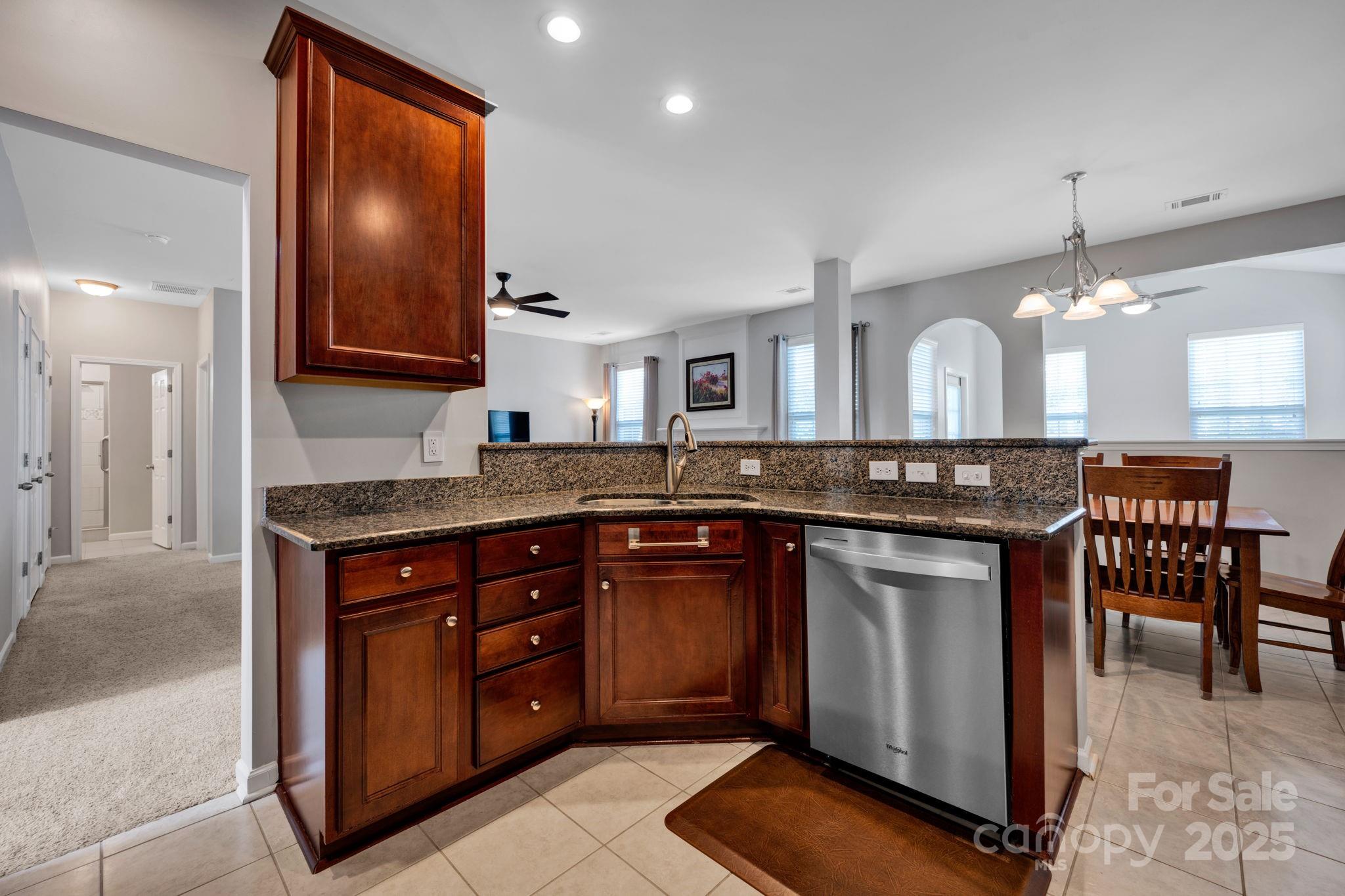 3351 Streamside Drive Property Photo 8